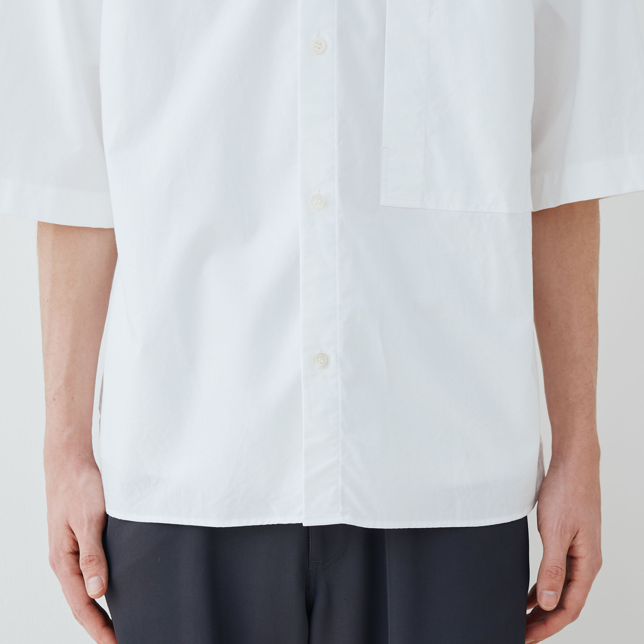 【GALERIE VIE】プレミアムオックス カットオフスタンドカラーシャツ GALERIE VIE（ギャルリー ヴィー）の「プレミアムオックス