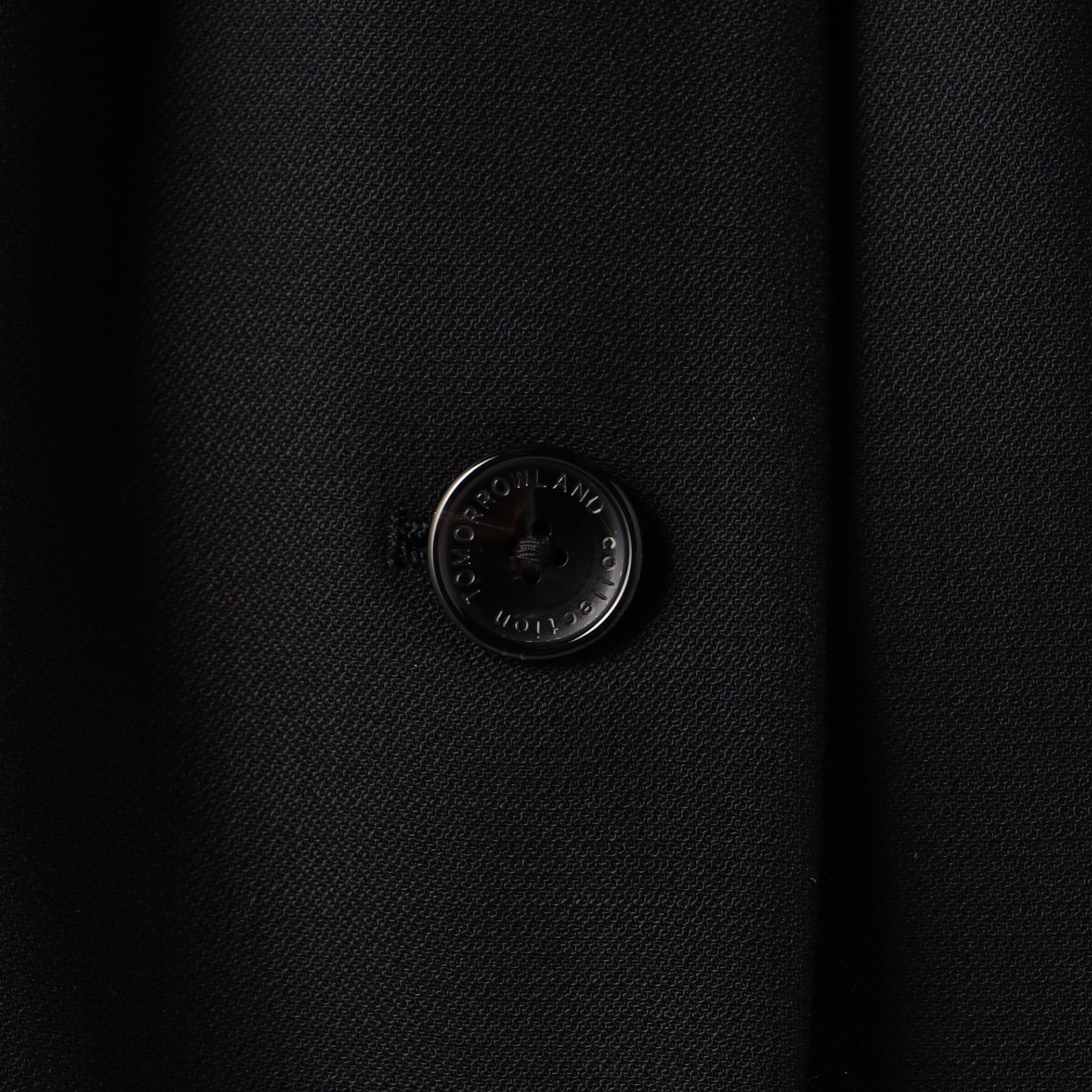 ブロークンブラック ベルテッドジャケット｜トゥモローランド 公式通販