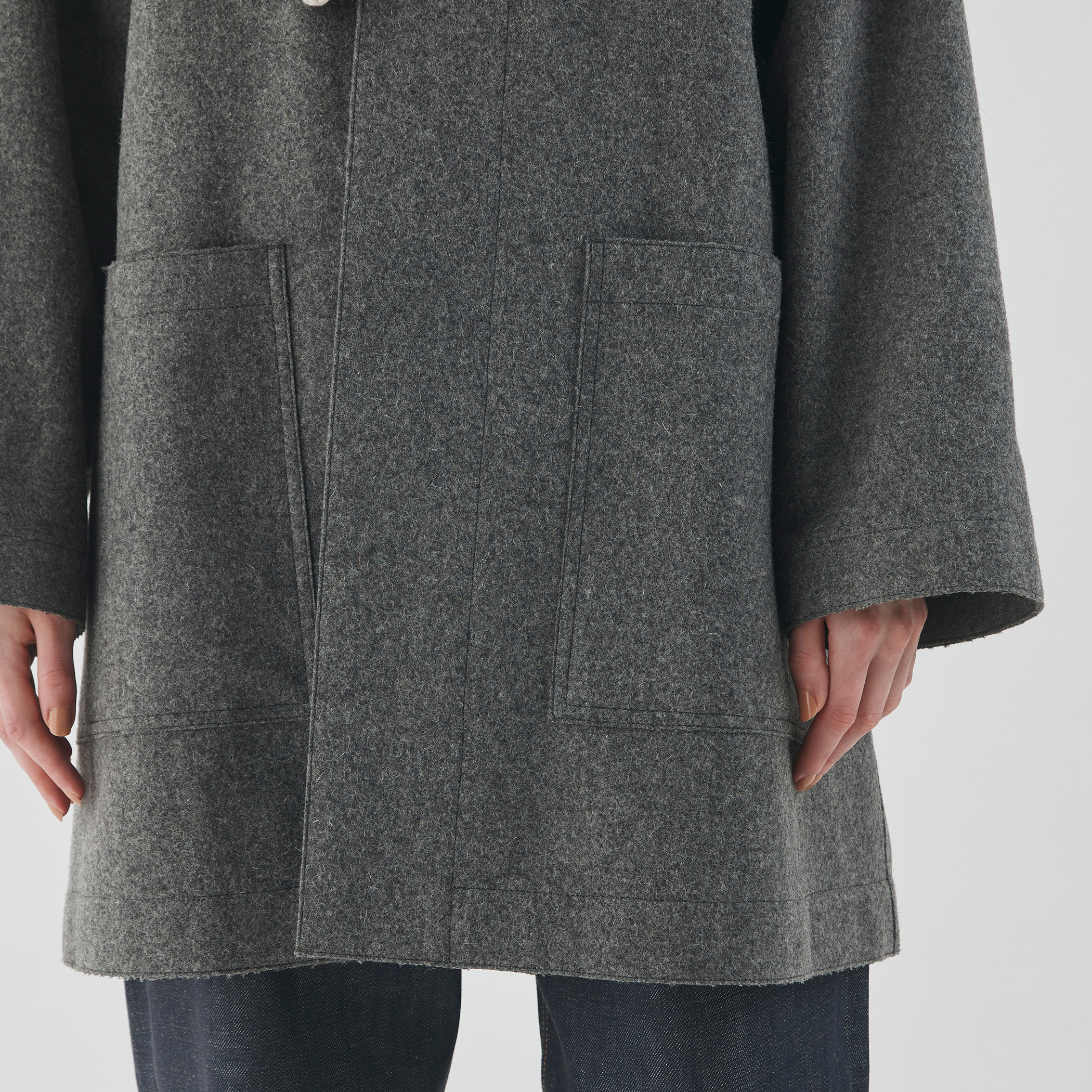 ウールフェルトライク ダッフルコート｜トゥモローランド 公式通販