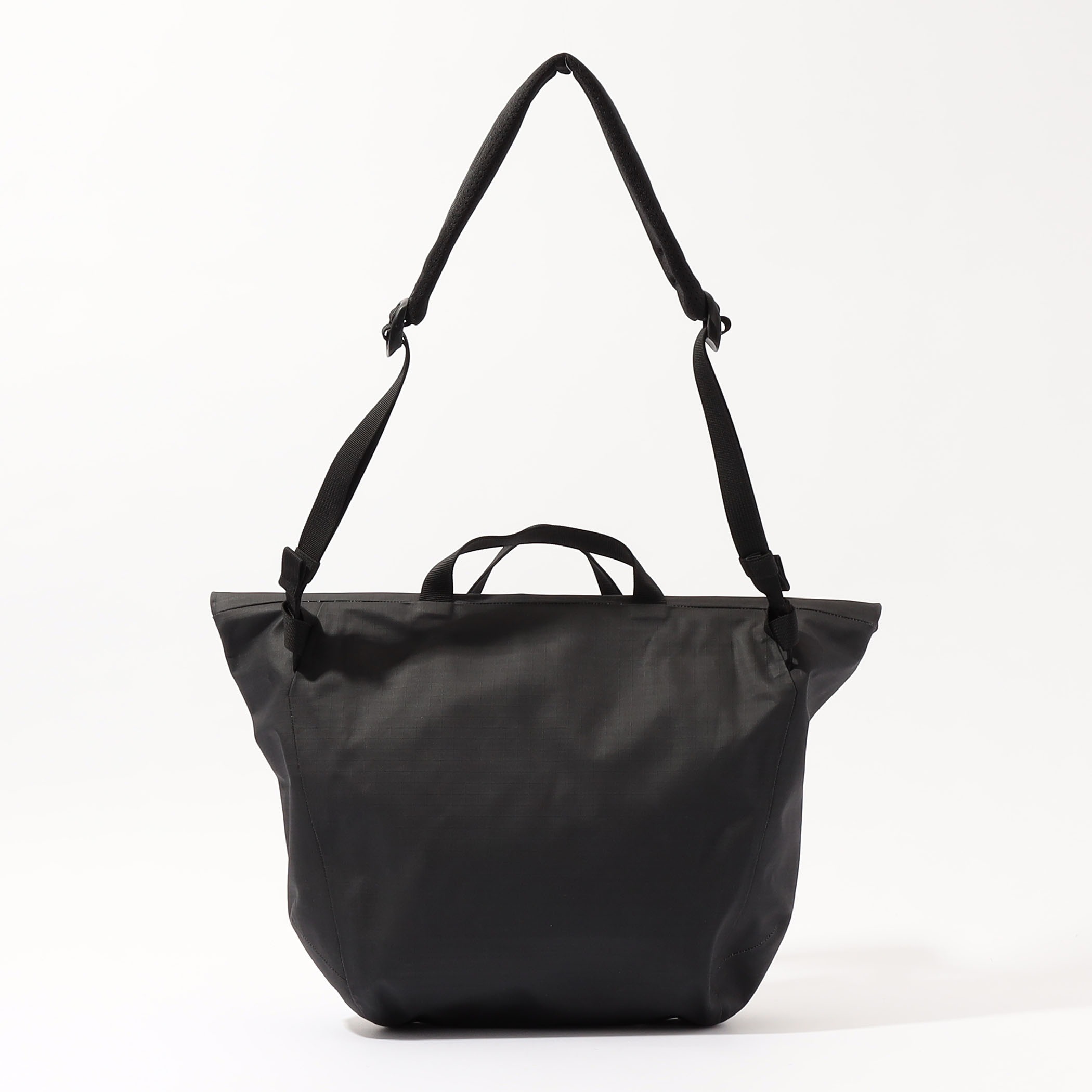 Arc'teryx Granville Shoulder Bag バッグ｜トゥモローランド