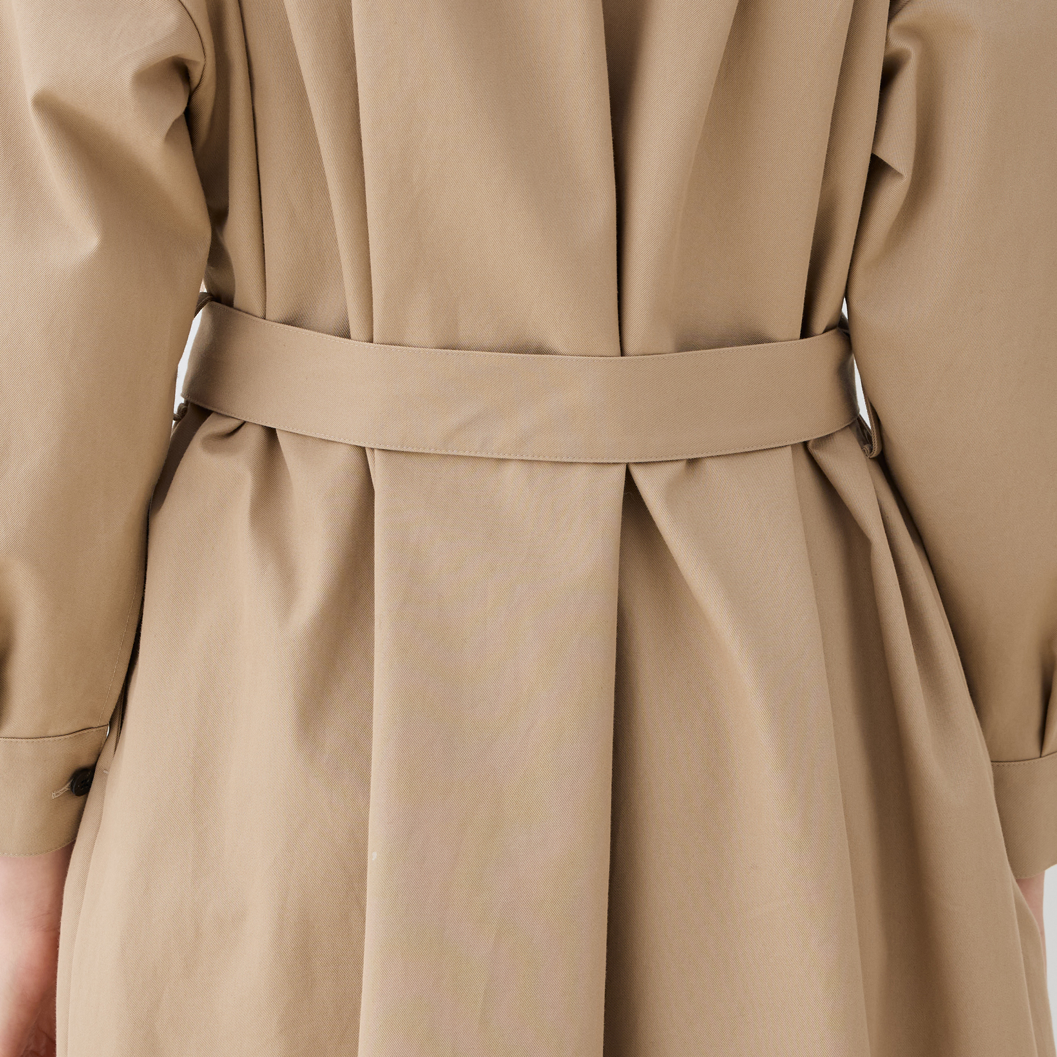 ドライコットンギャバジン フロントポケットコート｜トゥモローランド