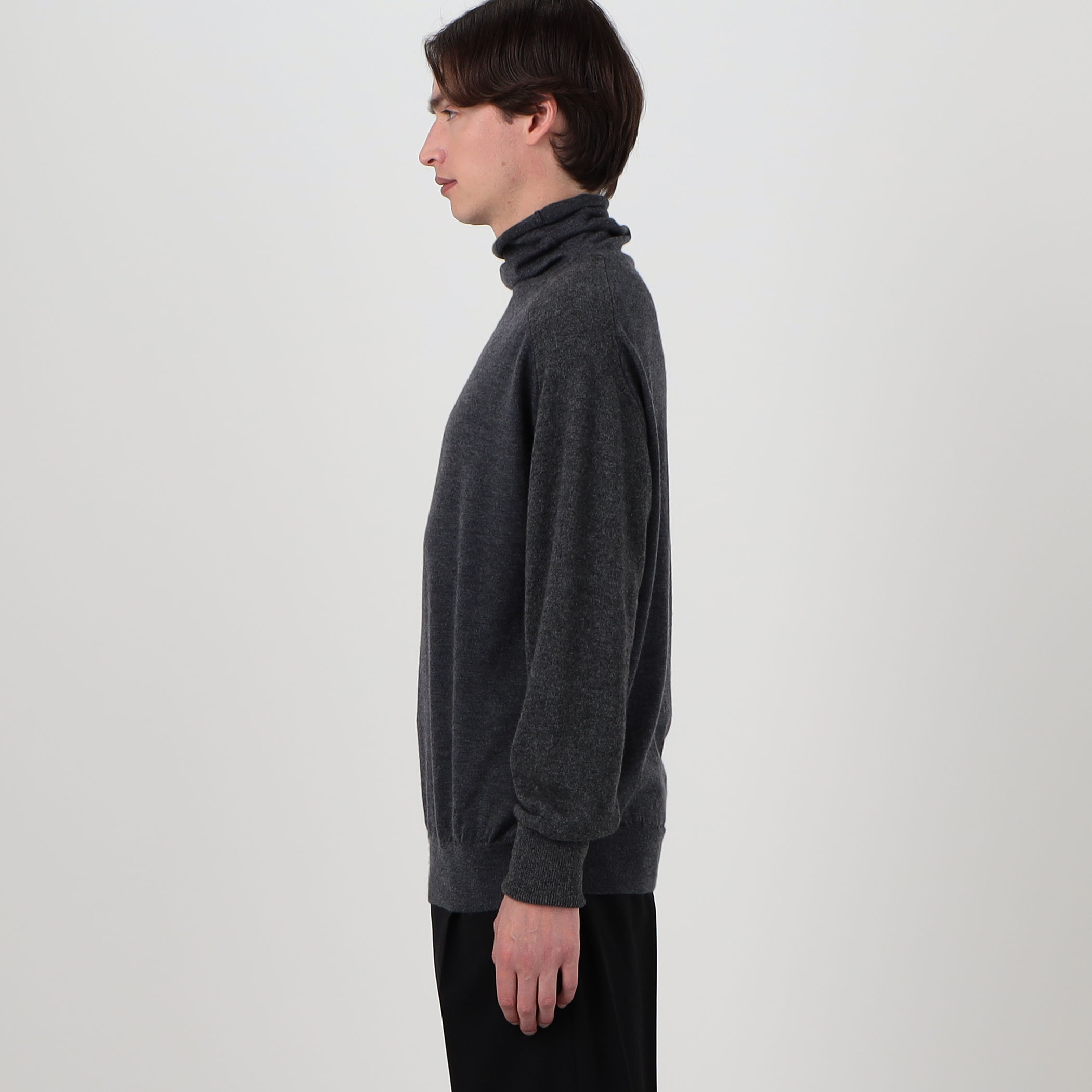 MAATEE&SONS カシミヤ タートルネックニット｜トゥモローランド 公式サイト