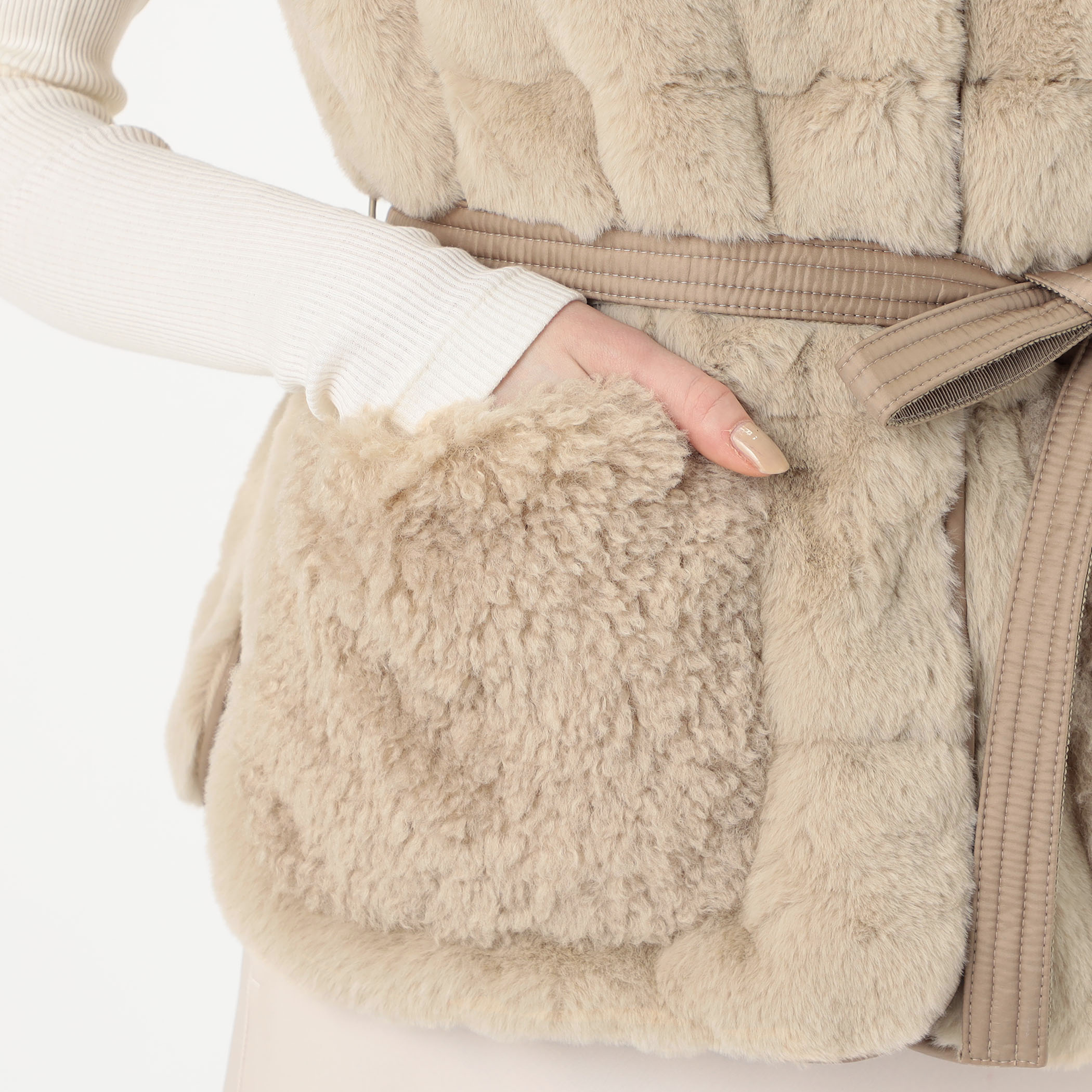 【MONCLER】Joui ベスト テディ素材 もこもこ MONCLER JOUI ベスト｜トゥモローランド 公式通販