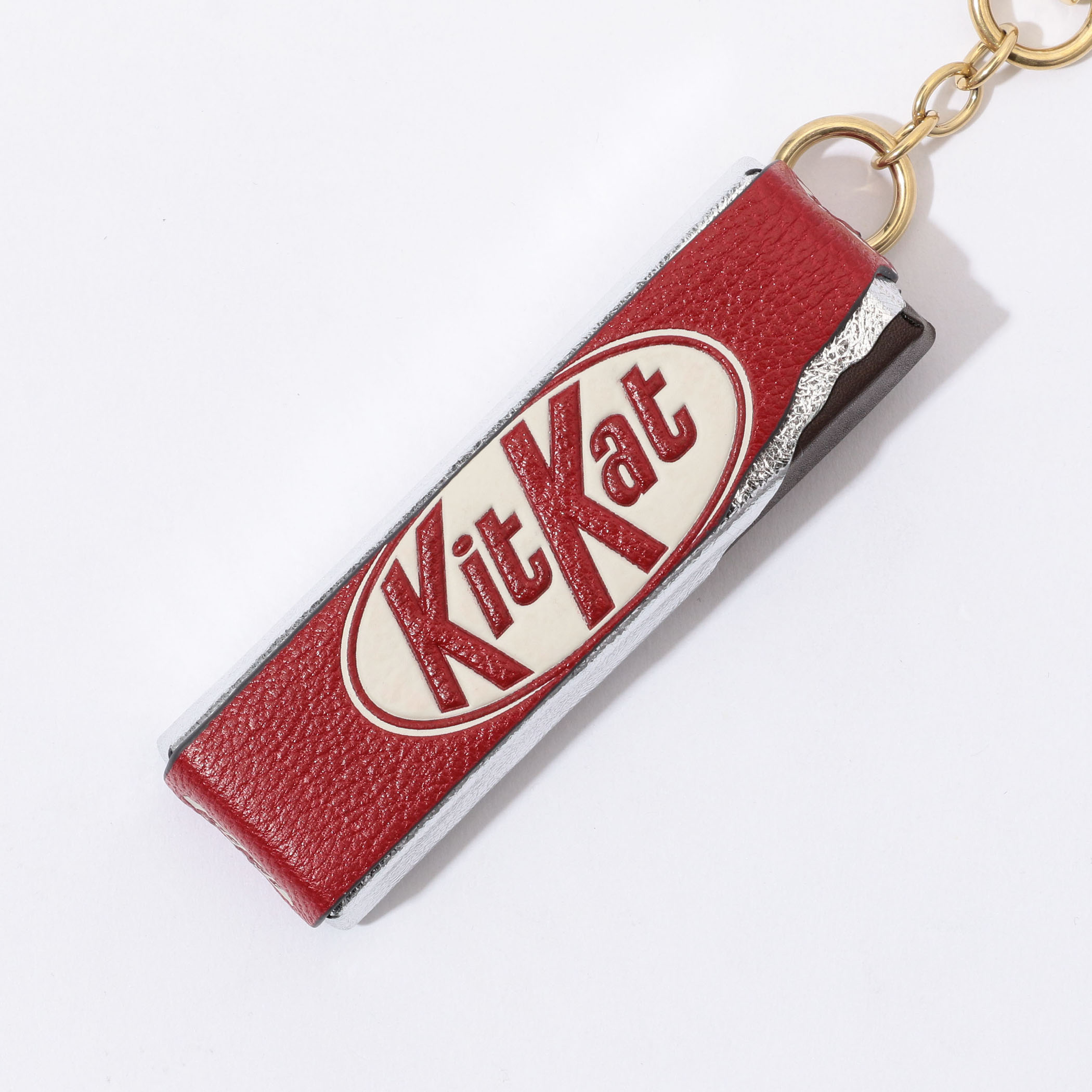 完売品！！　アニヤハインドマーチ　チャーム　kit kat Anya Hindmarch Anya Brands Kit Kat Charm | Liberty