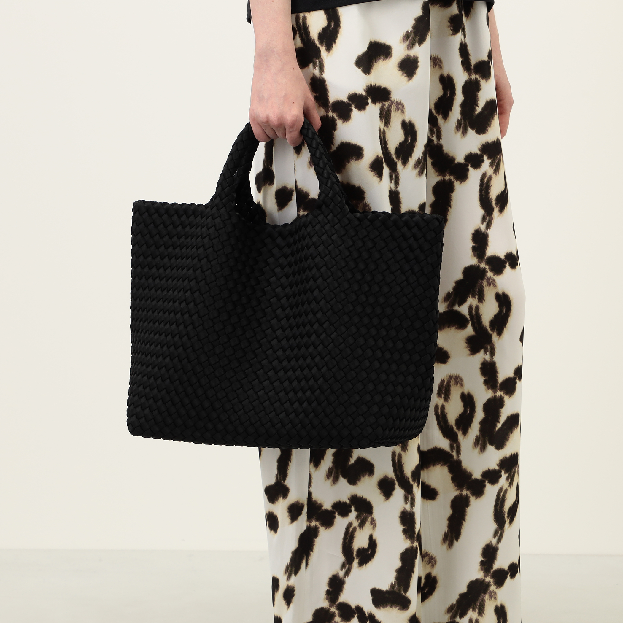 NAGHEDI St Barths Medium Tote｜トゥモローランド 公式サイト