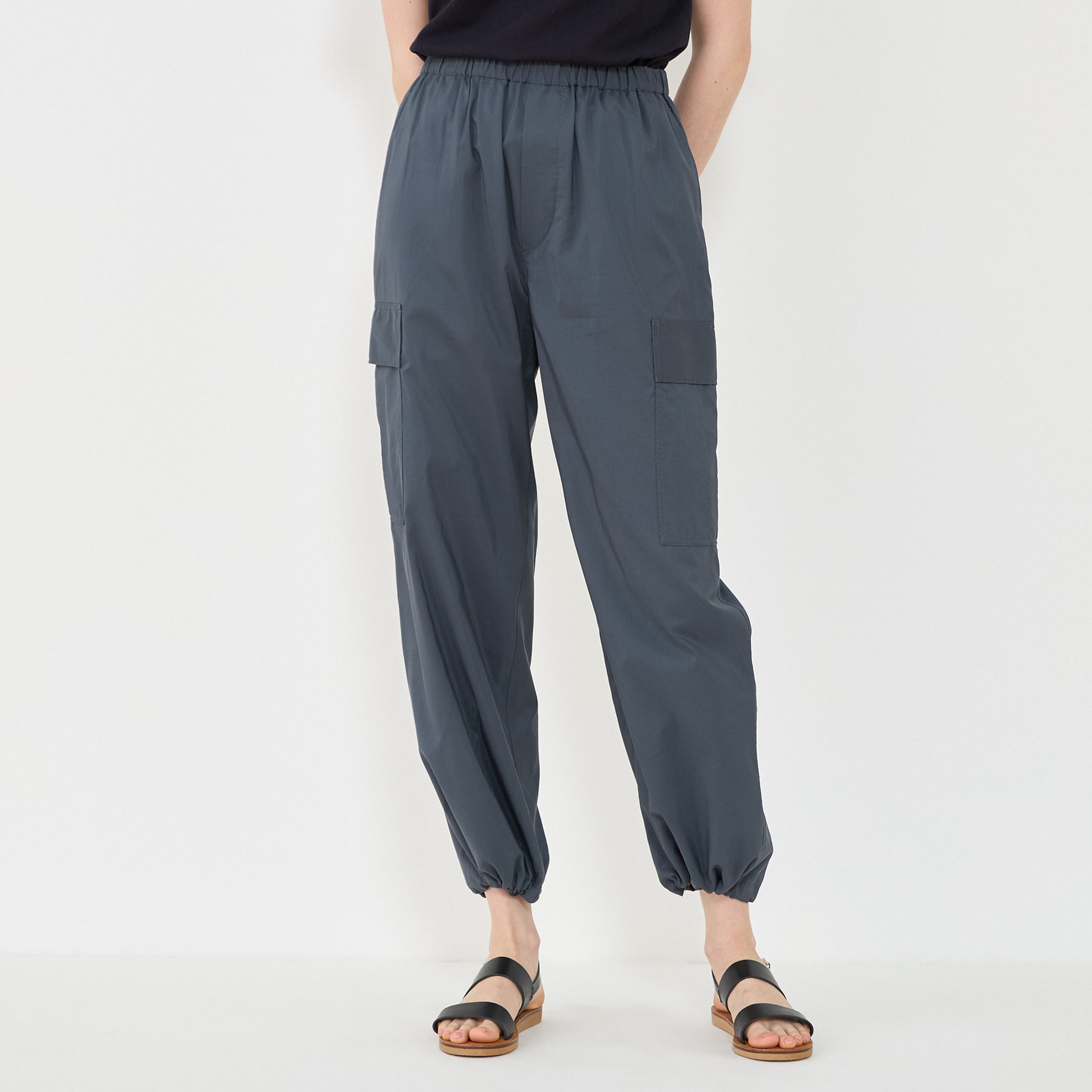 【Loewe】コットンとシルクのカーゴパンツ ゆったりシルエット《LOEWE》コットンとシルクのカーゴパンツ