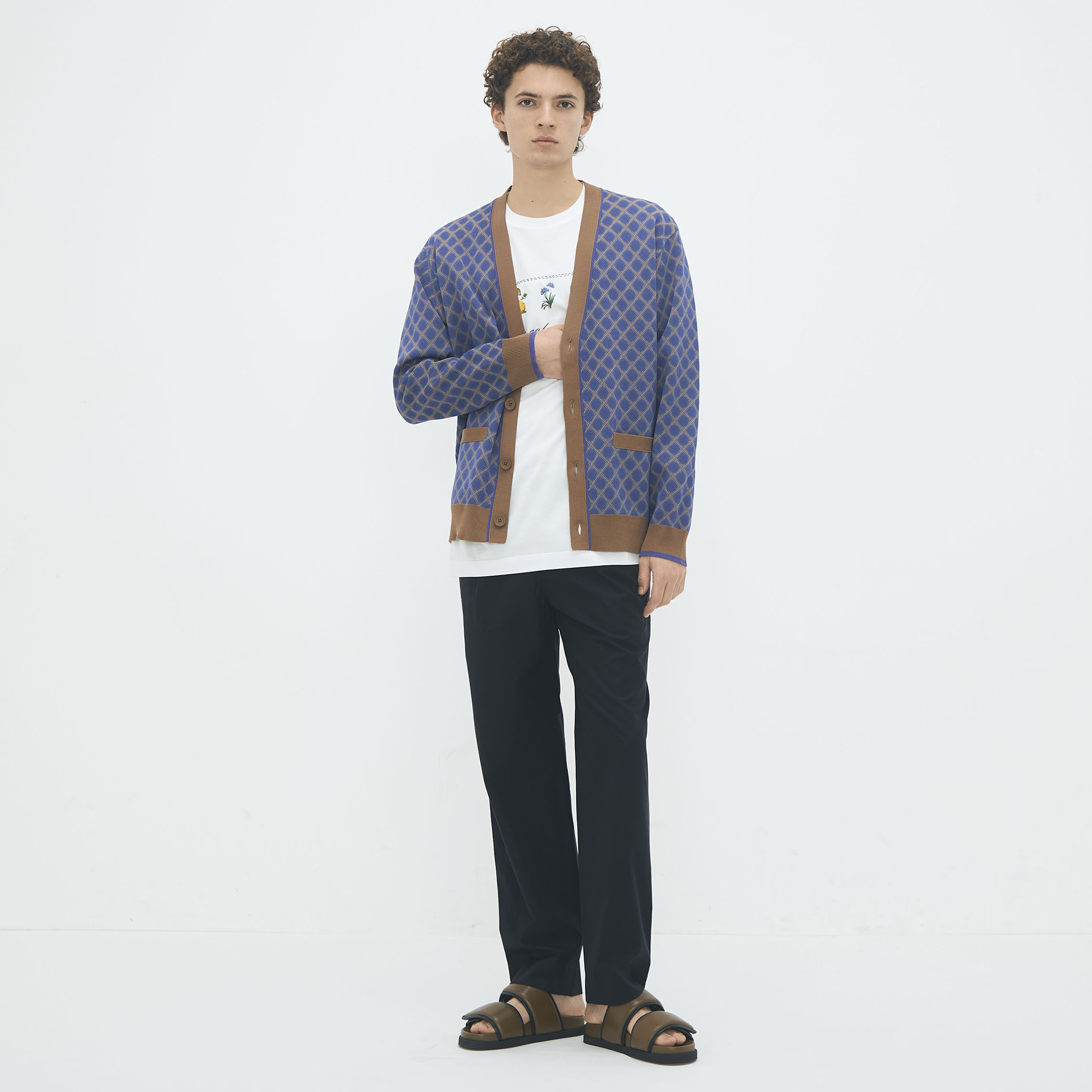 コットンポリエステル チェックジャカード Vネックカーディガン