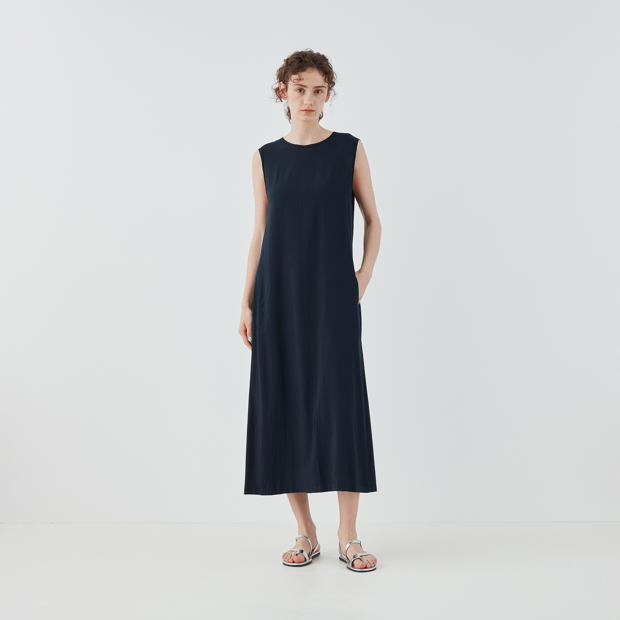 【新品未使用】TOMORROWLAND アンサンブル ワンピース（日本製） itema1b2e42606d011f0bfb20242ac