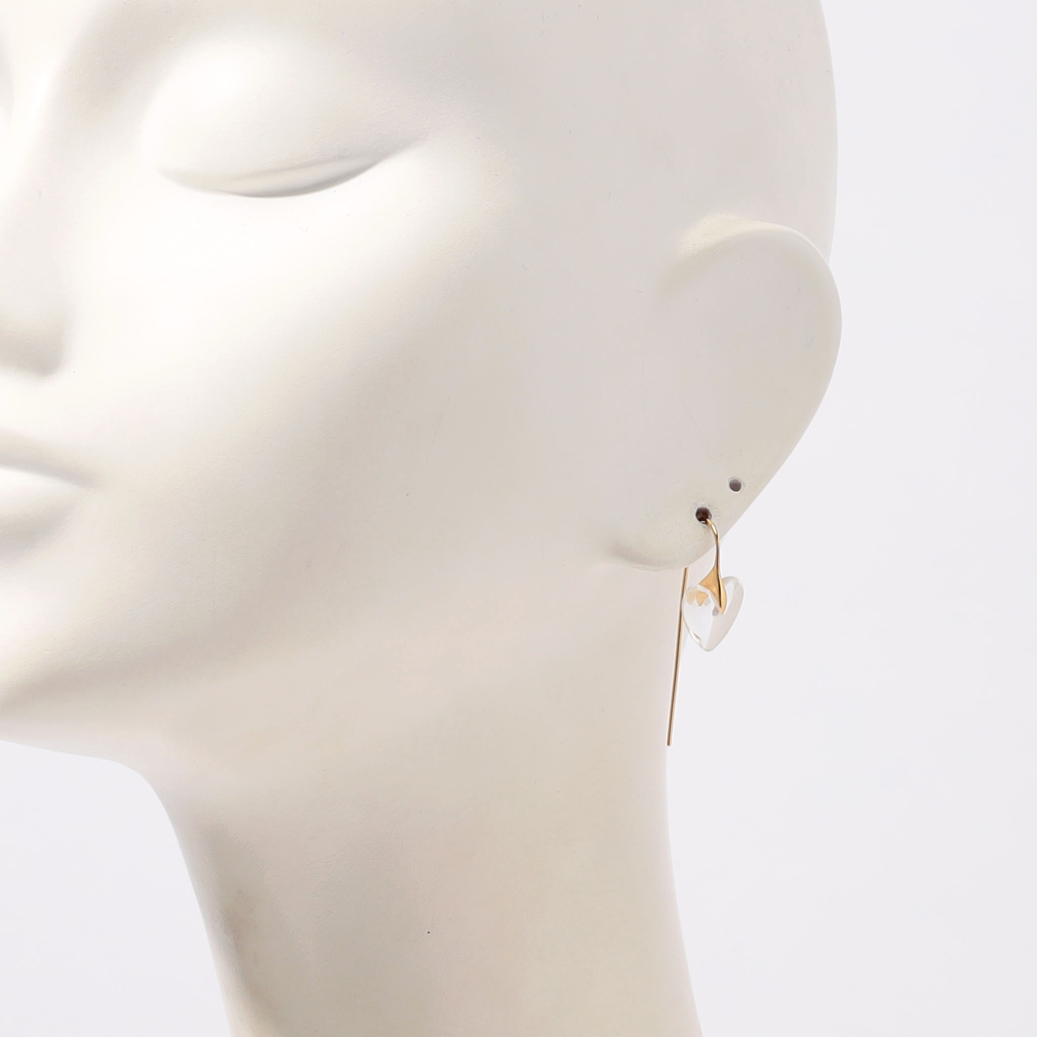 Otiumberg. Carved Quartz Heart ピアス｜トゥモローランド 公式サイト