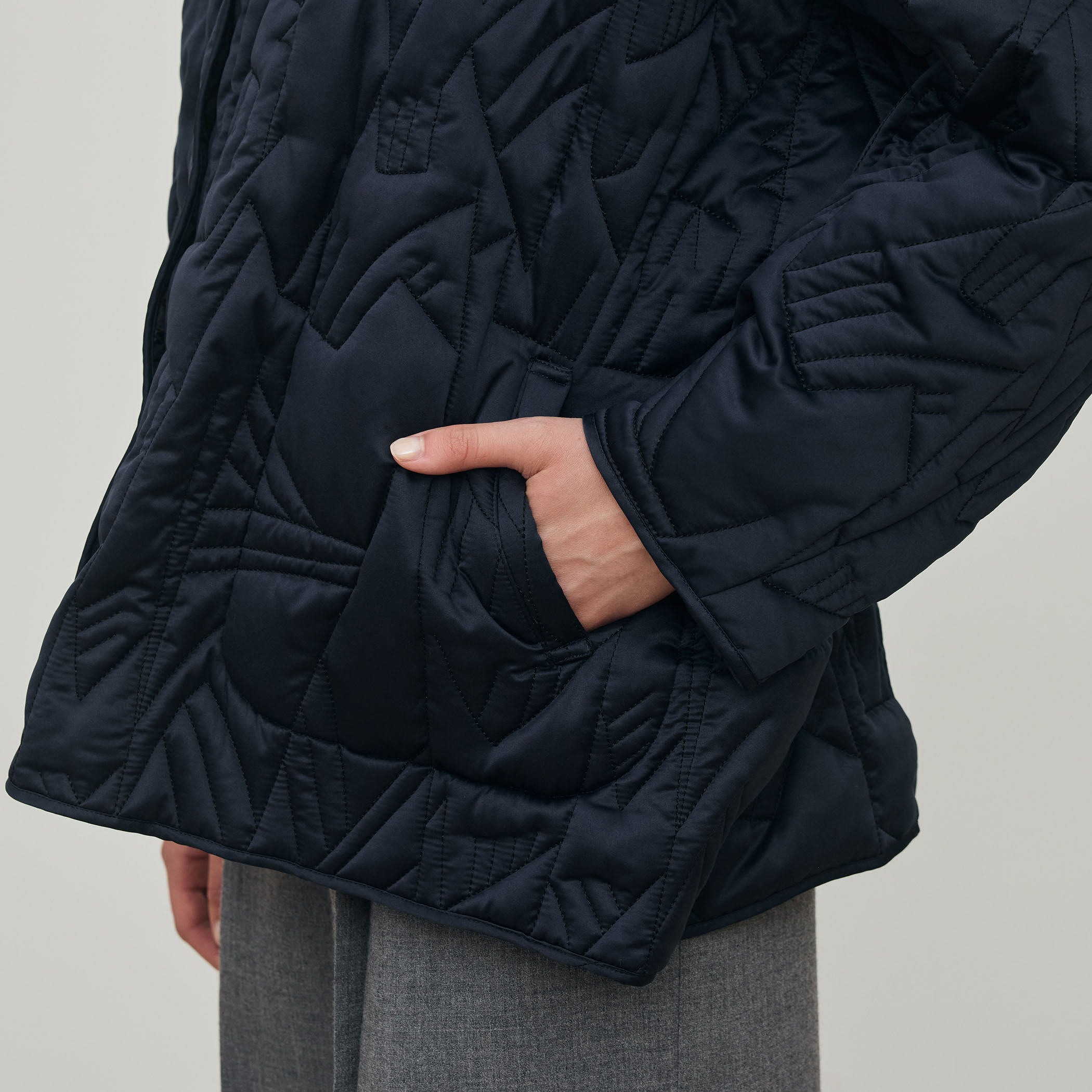 トゥモローランド キルティングリバーシブルコート ネイビー