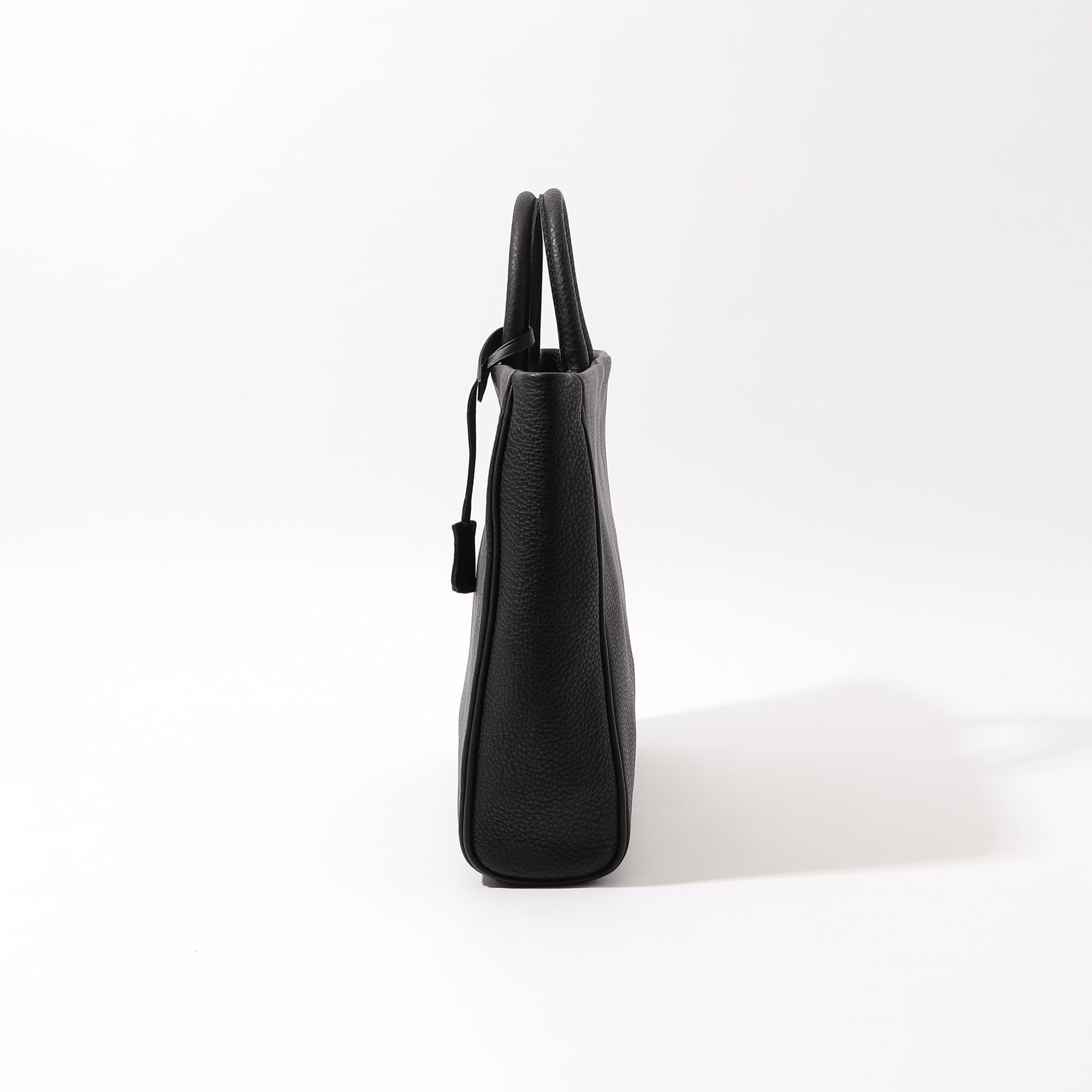 ブリーフバッグ（型押し牛革）・トゥモローランド item63cbbe5baa880.jpg