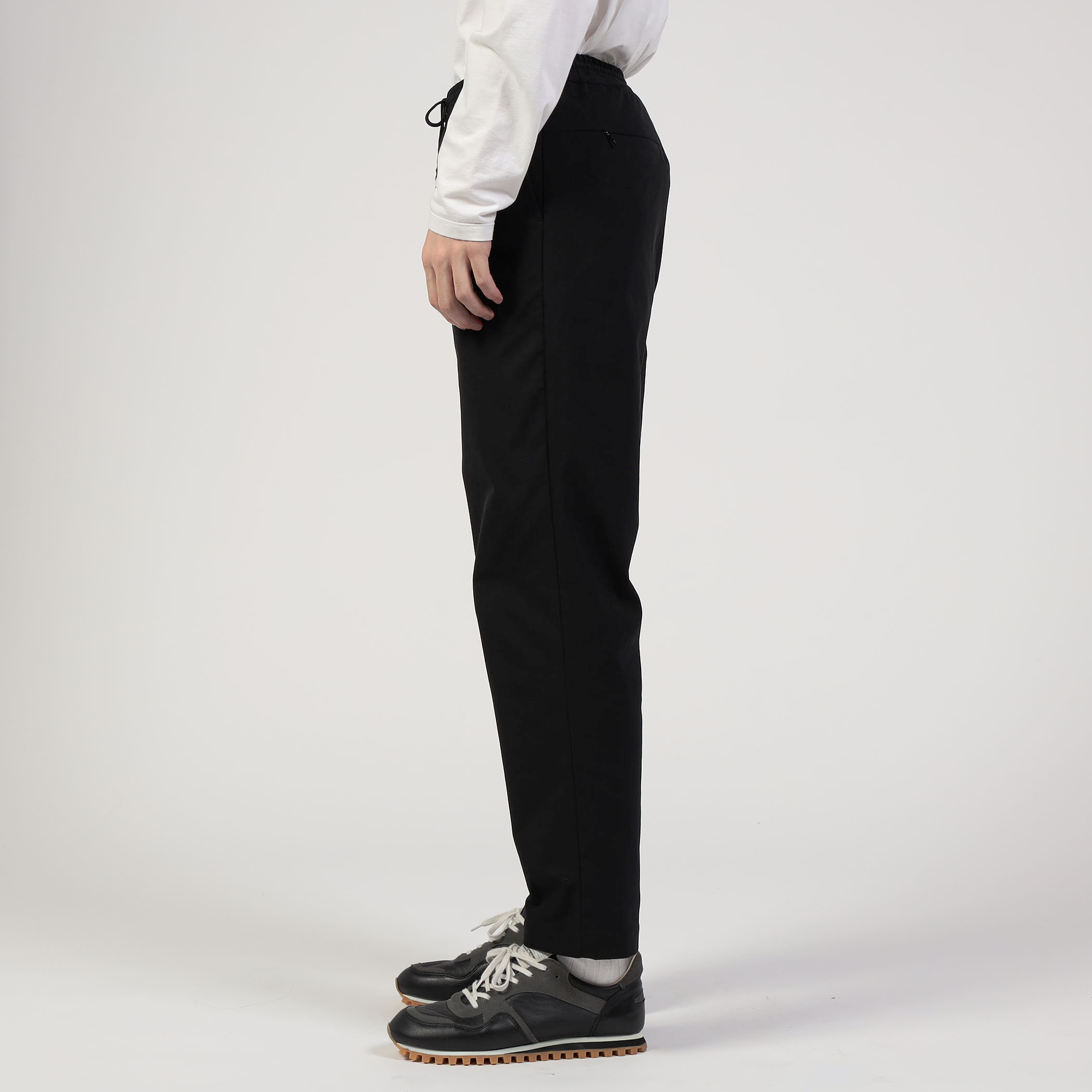 HYKE TASLAN TAPERED PANTS ポリエステル テーパードパンツ