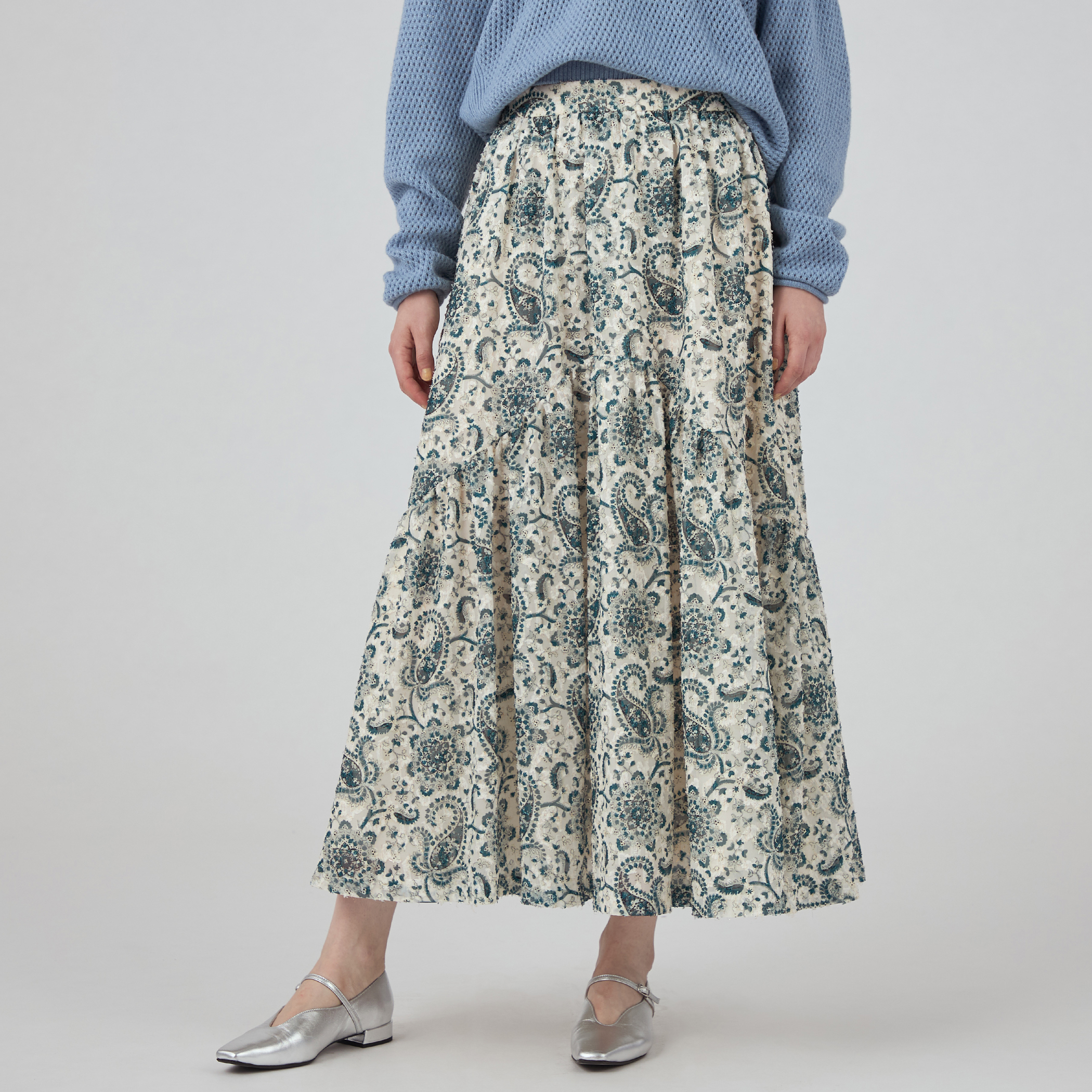 ポリエステルプリント ティアードマキシスカート｜トゥモローランド