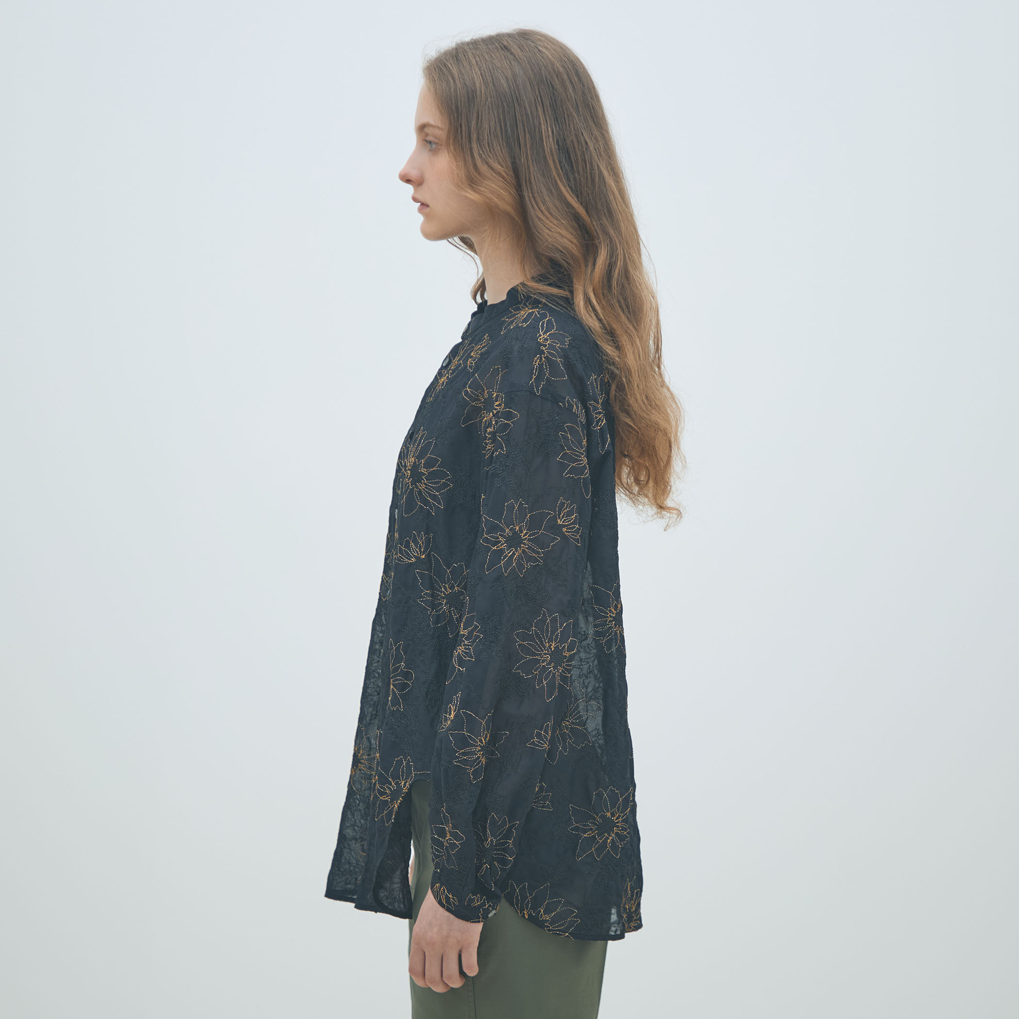 フラワーエンブロイダリー チュニックブラウス｜トゥモローランド 公式通販