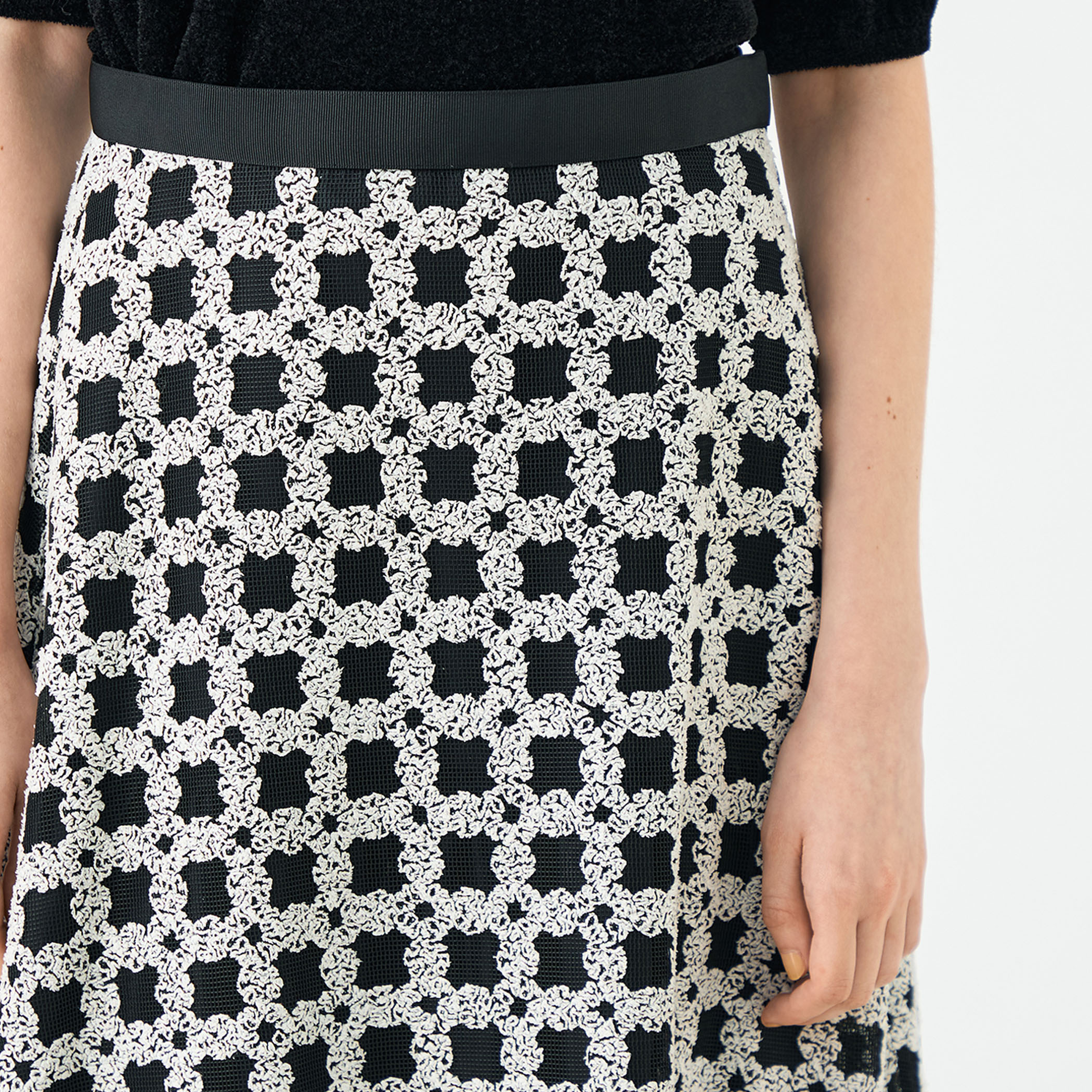 フラッフィーヤーンエンブロイダリー フレアスカート