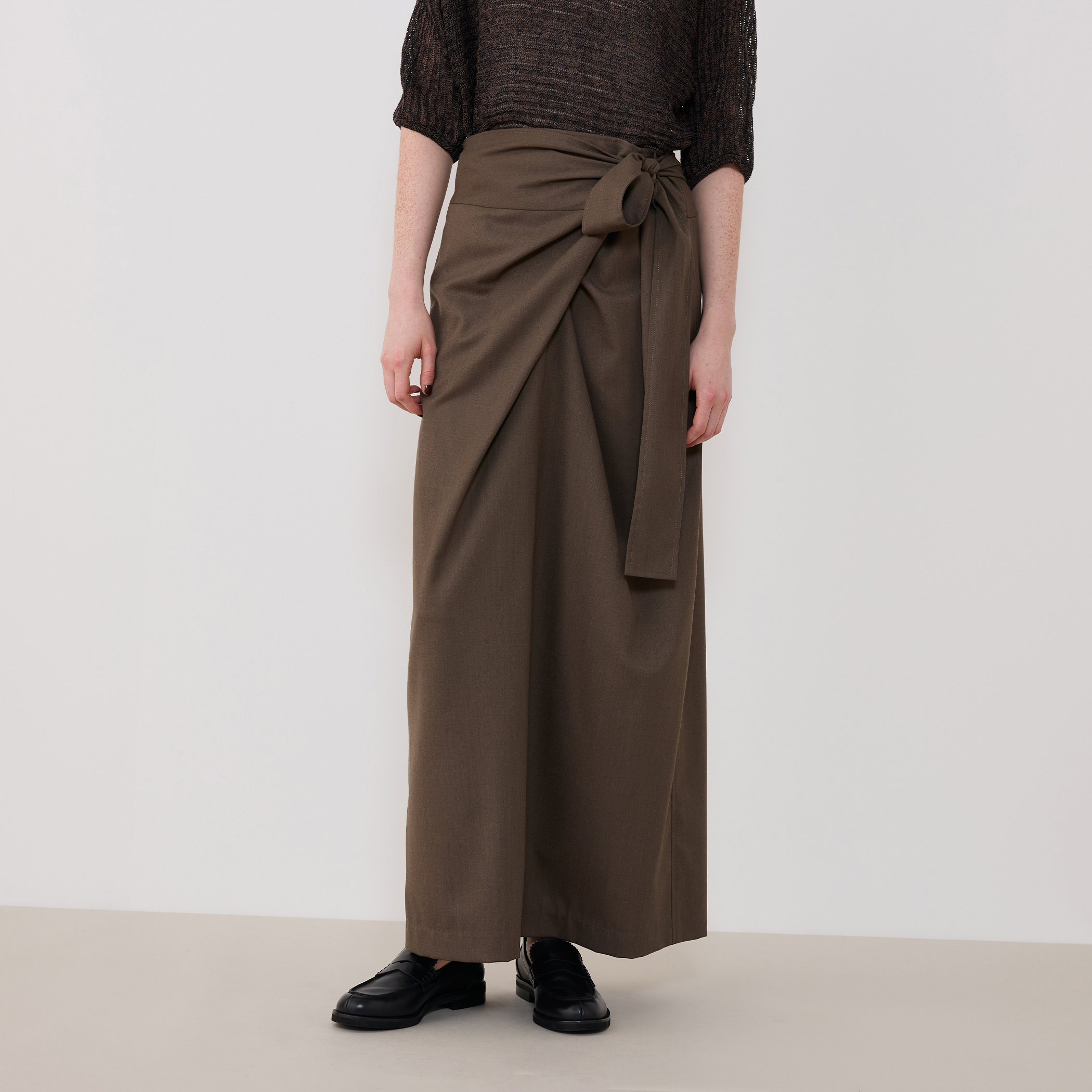 THE ROW/Millieマキシラップスカート THE ROW Millie Large Pocket Maxi Wrap Skirt | Neiman Marcus