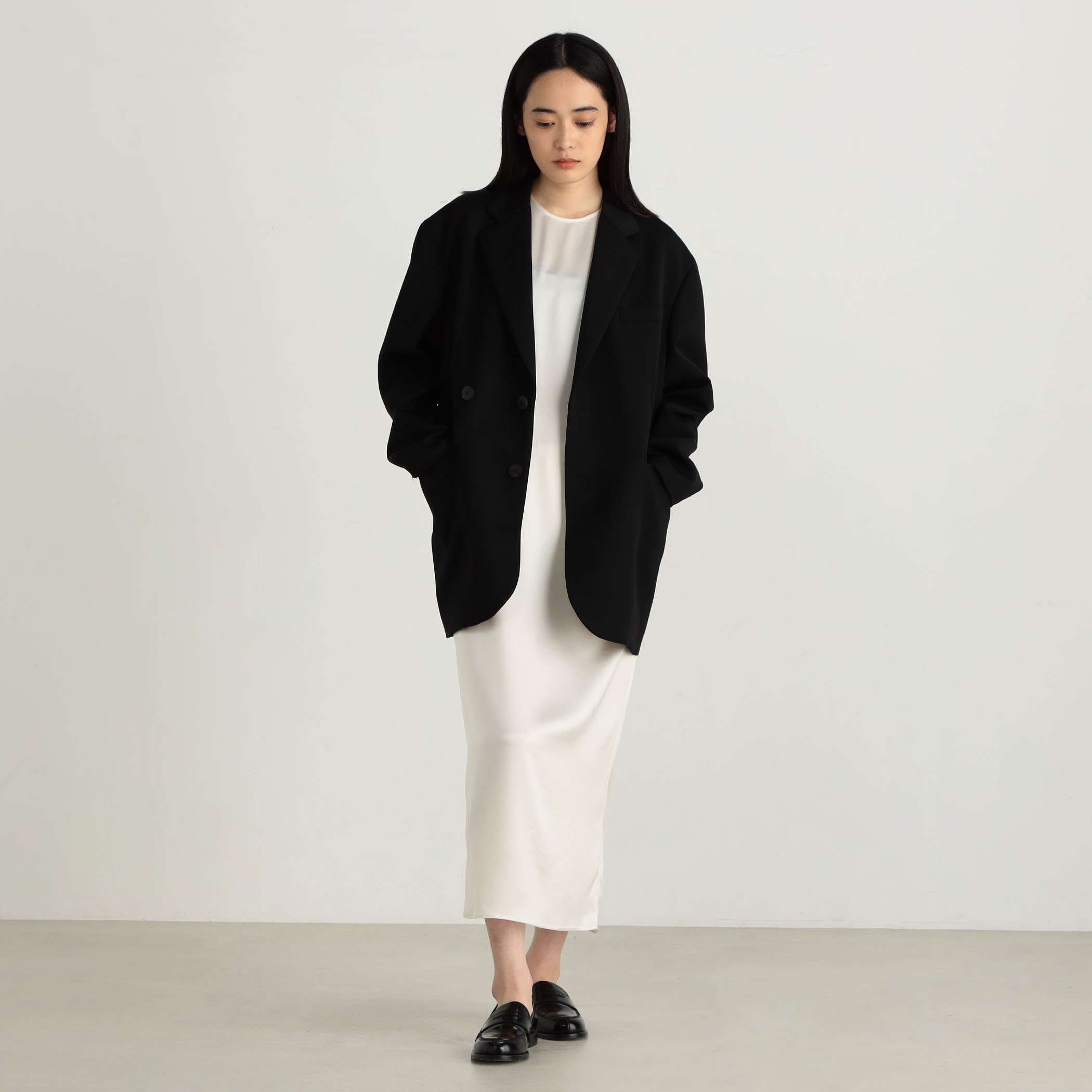 ハンマーサテン ノースリーブワンピース｜トゥモローランド 公式通販