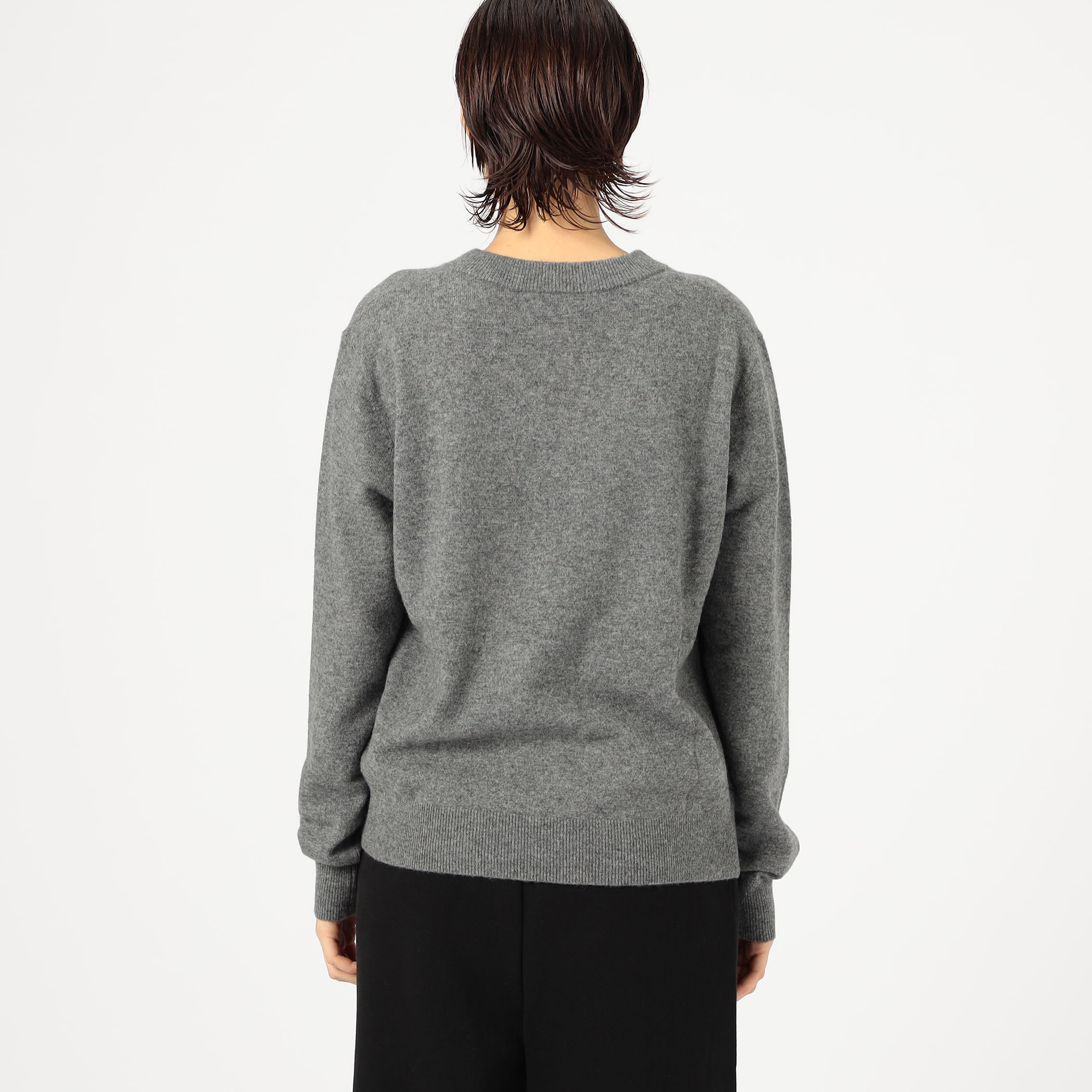 □entire studios KNIT V-NECK｜トゥモローランド 公式通販