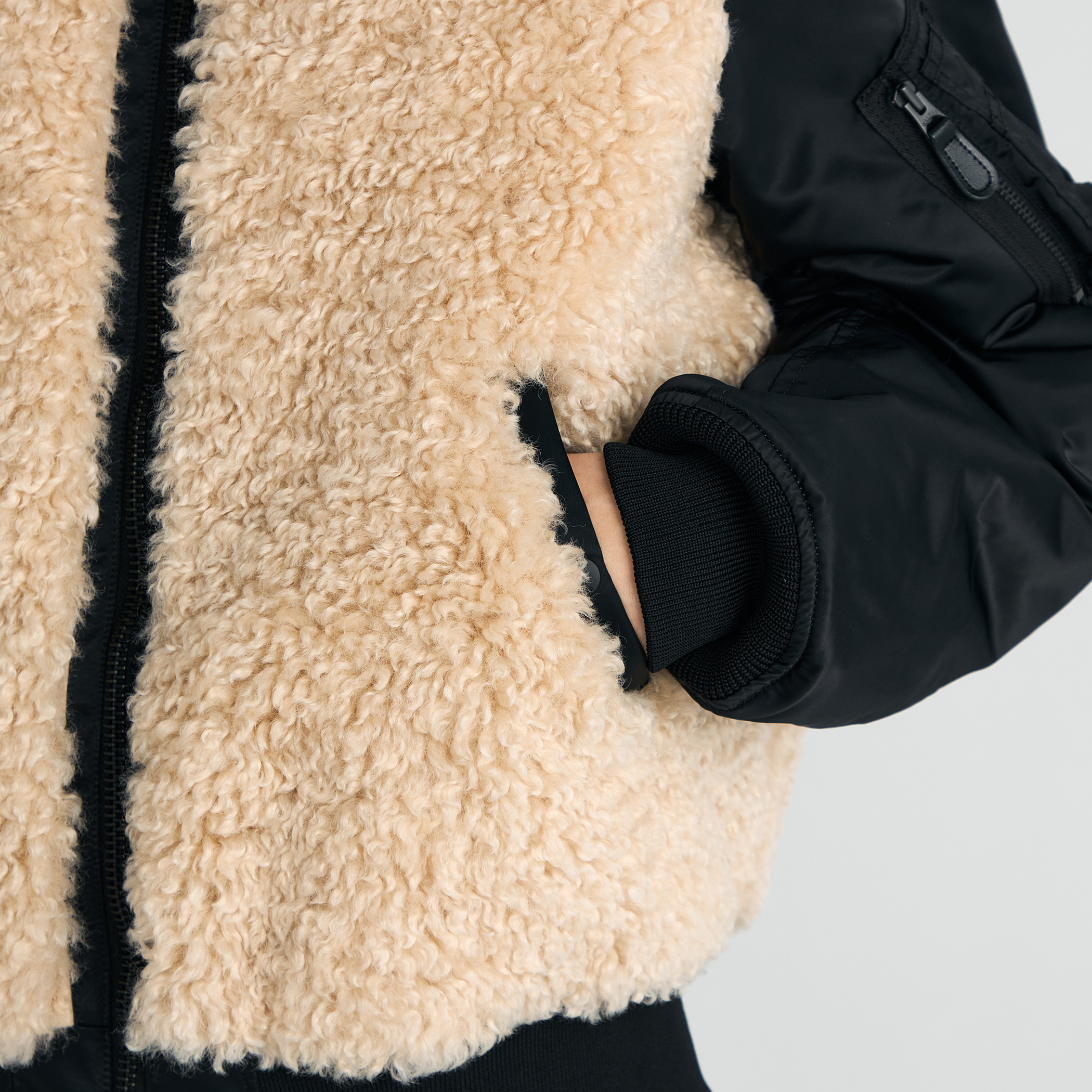 別注】HYKE FAUX SHEARLING TYPE MA-1JACKET｜トゥモローランド 公式通販