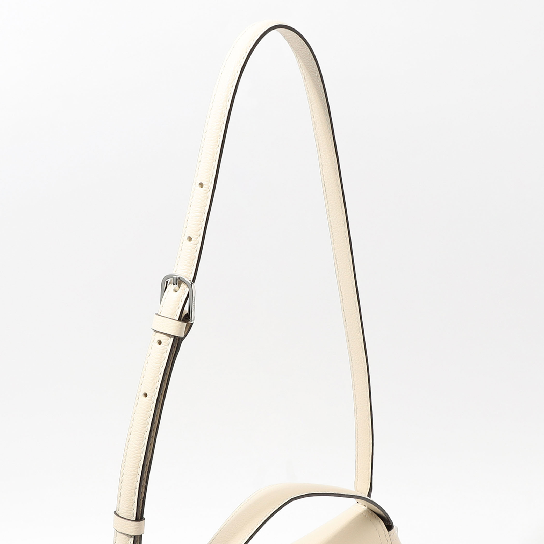 最終　新品未使用　トーテム　TOTEME T-Lock　ハンドバッグ　タン TOTEME（バッグ）のフリマアイテム一覧