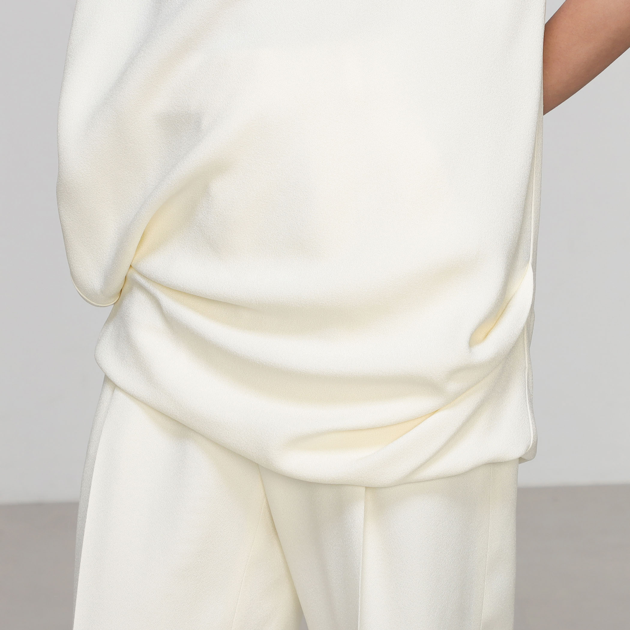 レーヨンアムンゼン アシンメトリックタックドレープブラウス