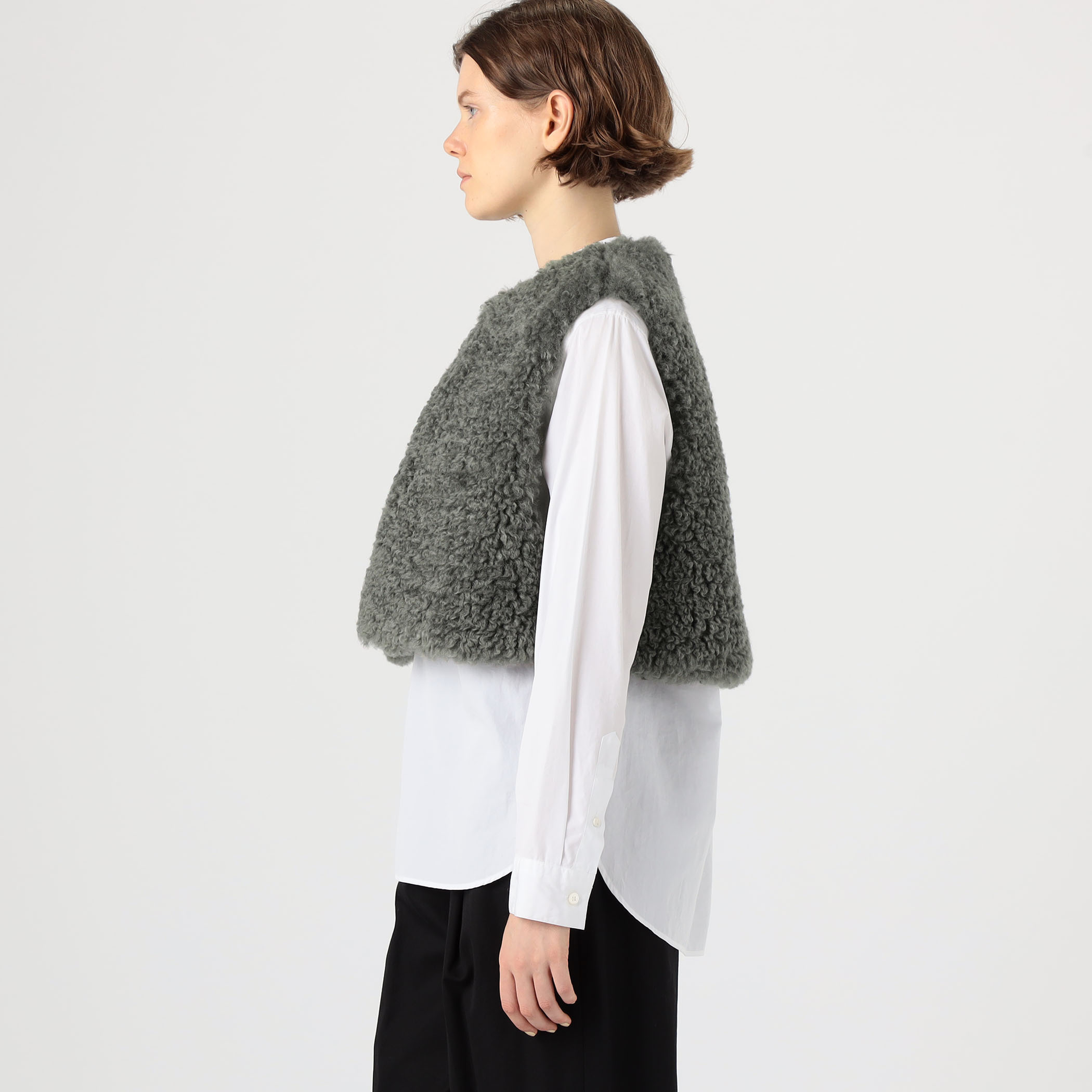 HYKE FAUX SHEARLING VEST｜トゥモローランド 公式通販