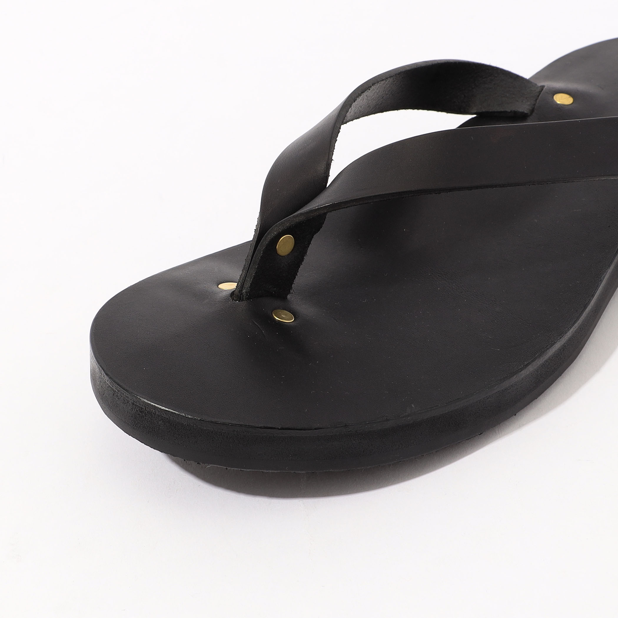 ACRES Leather Flip Flops サンダル｜トゥモローランド 公式サイト