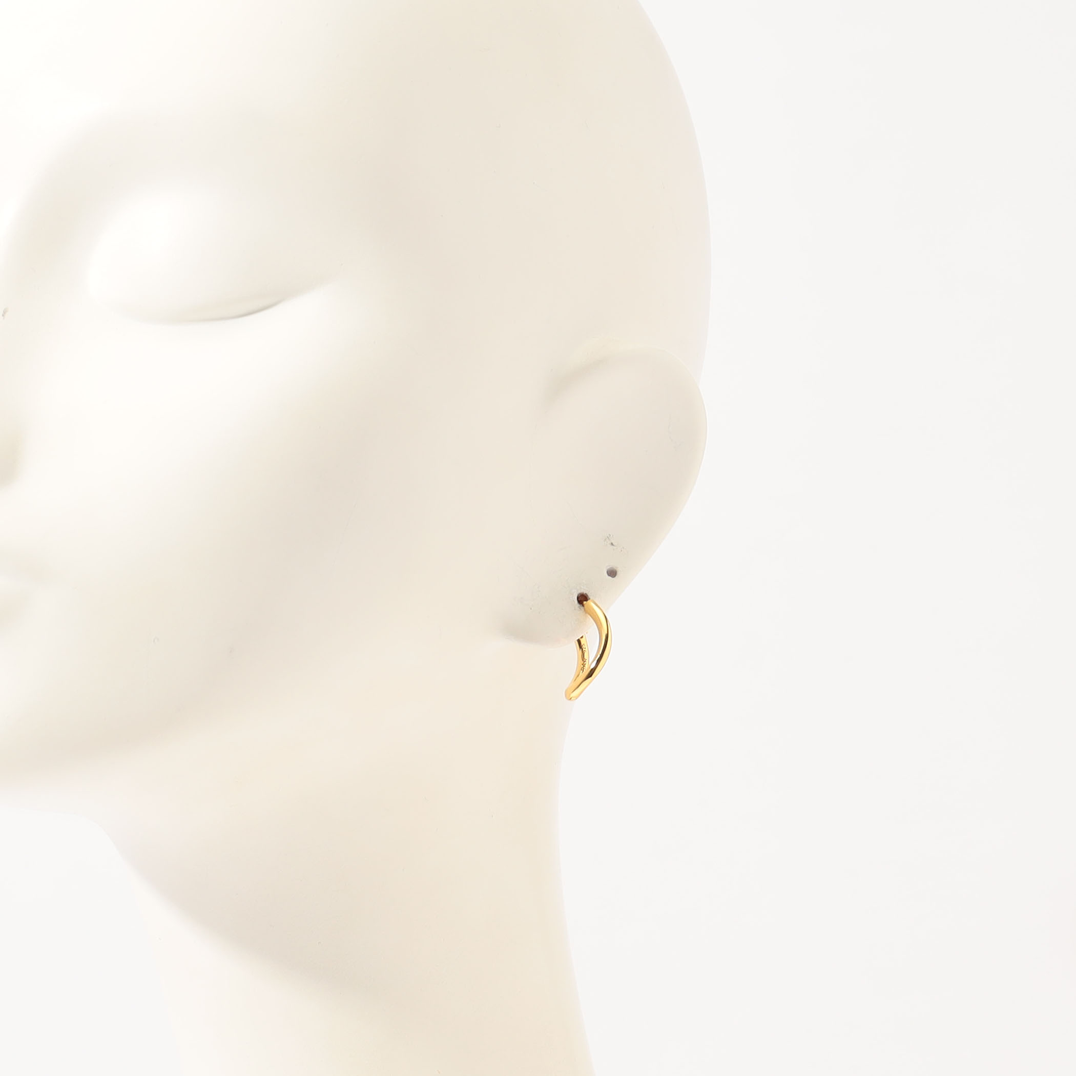 ケースを試してみた 【BAR JEWELLERY】CONTOUR ピアス ウェーブ