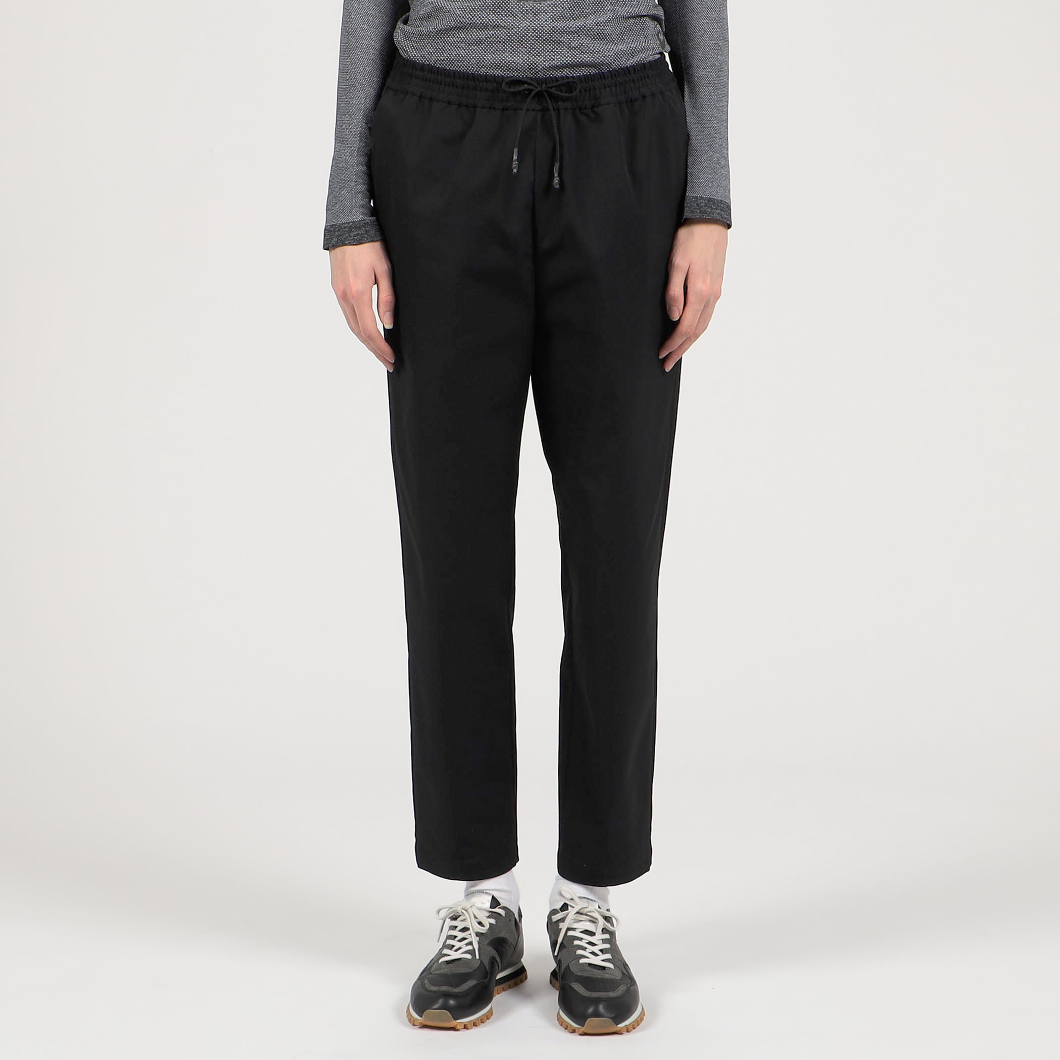 SALE／82%OFF】 HYKE ハイク TALSLAN TAPERED PANTS ナイロンパンツ