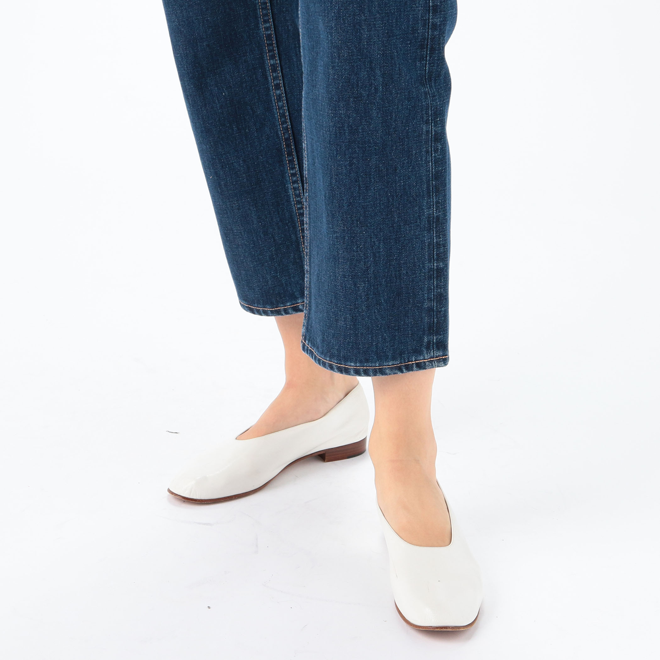 ウォッシュドデニム ストレートパンツ｜トゥモローランド 公式通販