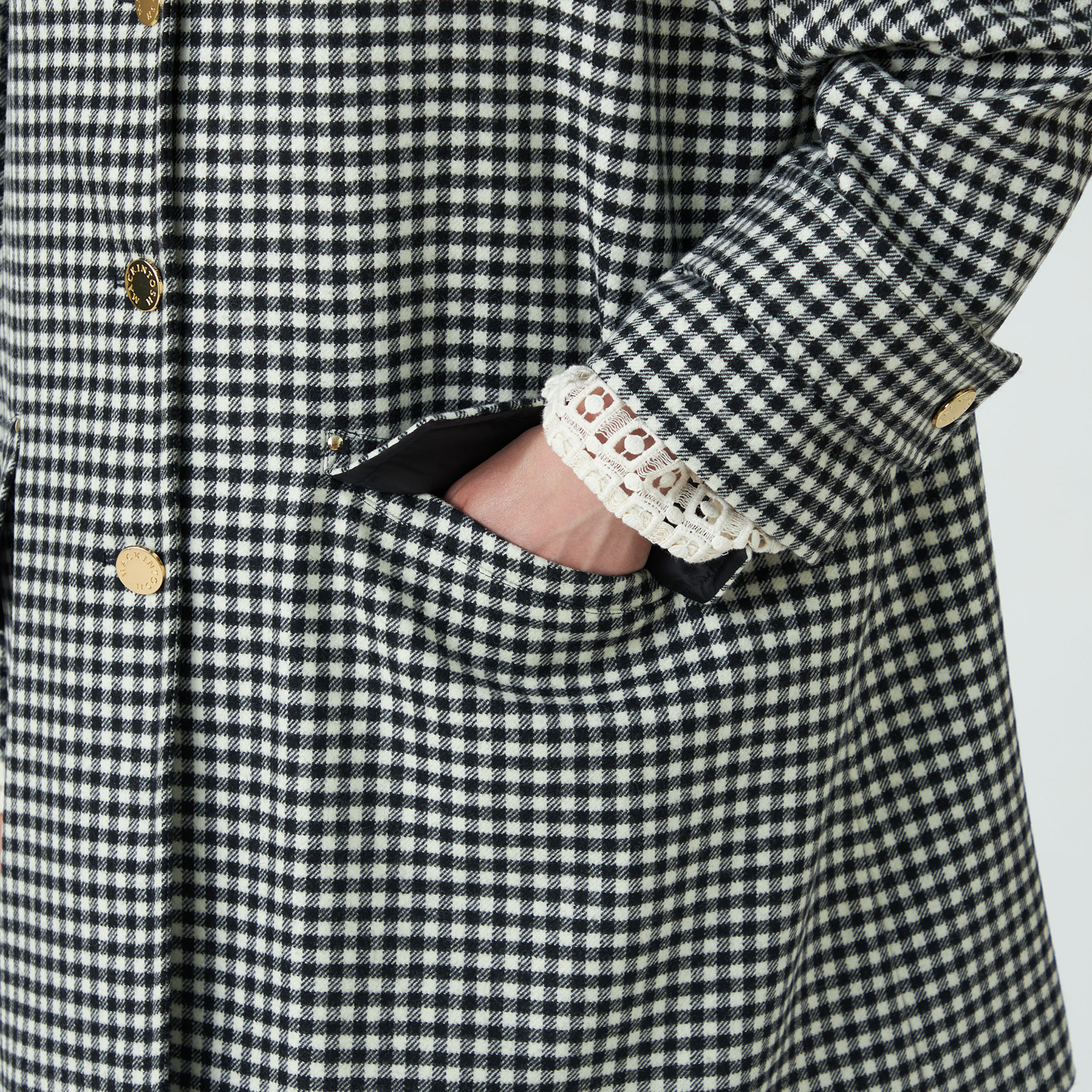 item8ee4635825e811ee90560242ac