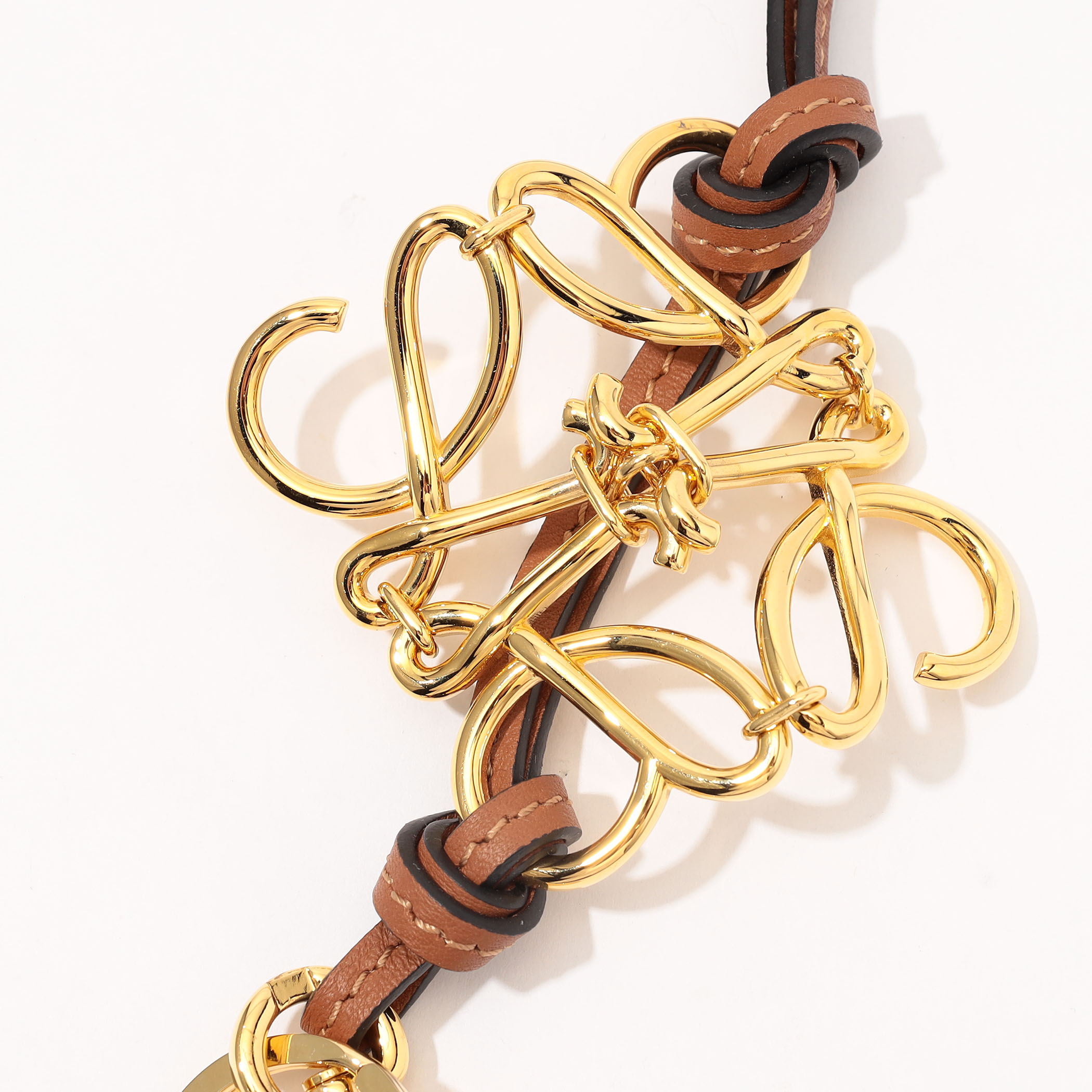 LOEWE METALLIC ANAGRAM CHARM｜トゥモローランド 公式通販