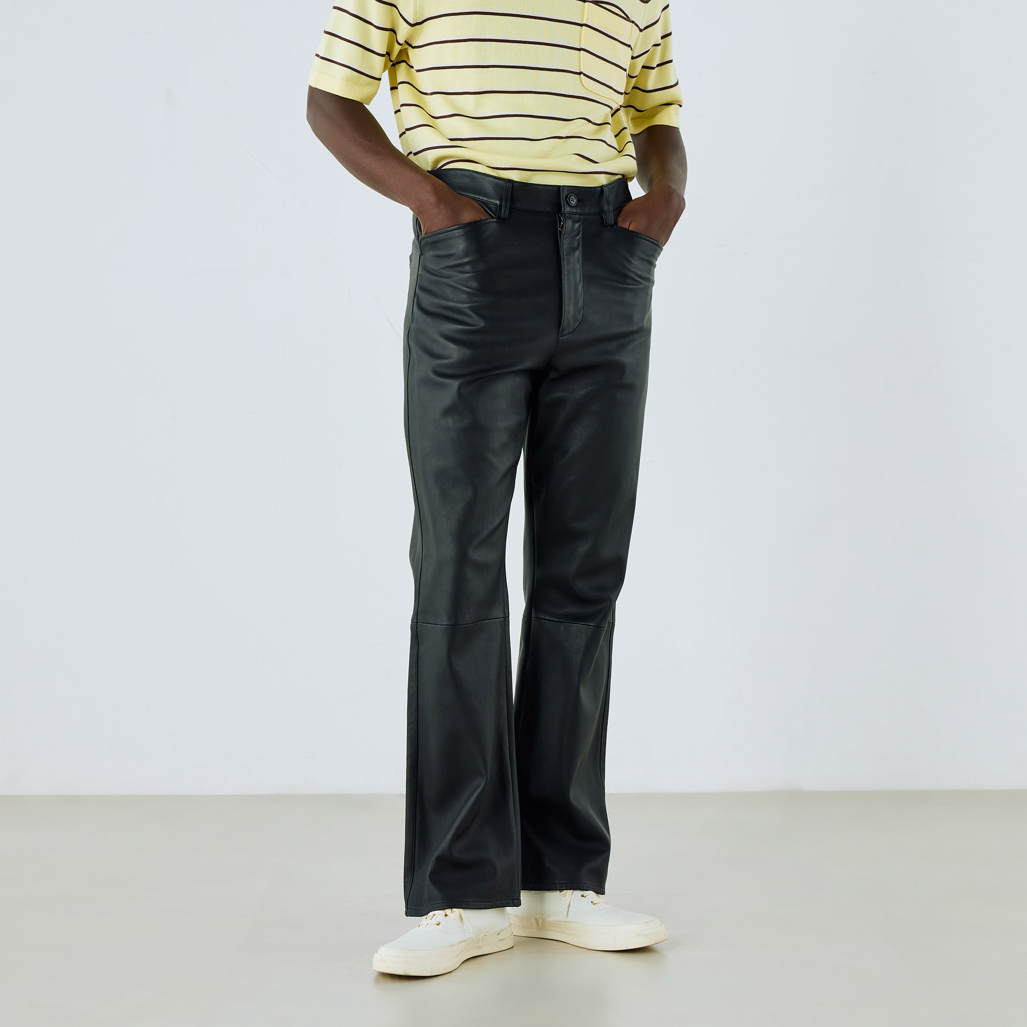 Needles レザーフレアパンツ Needles レザーフレアパンツ