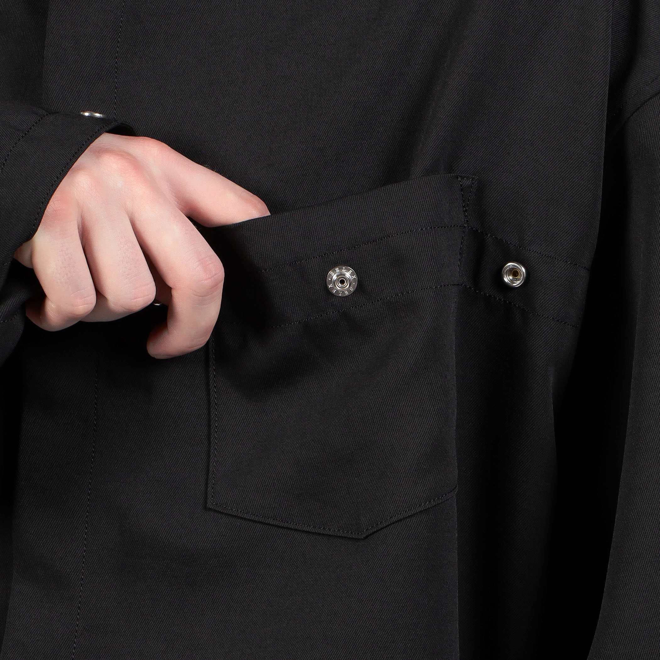 ALMOSTBLACK BUTTON ADJUST DRESS SHIRT｜トゥモローランド 公式通販