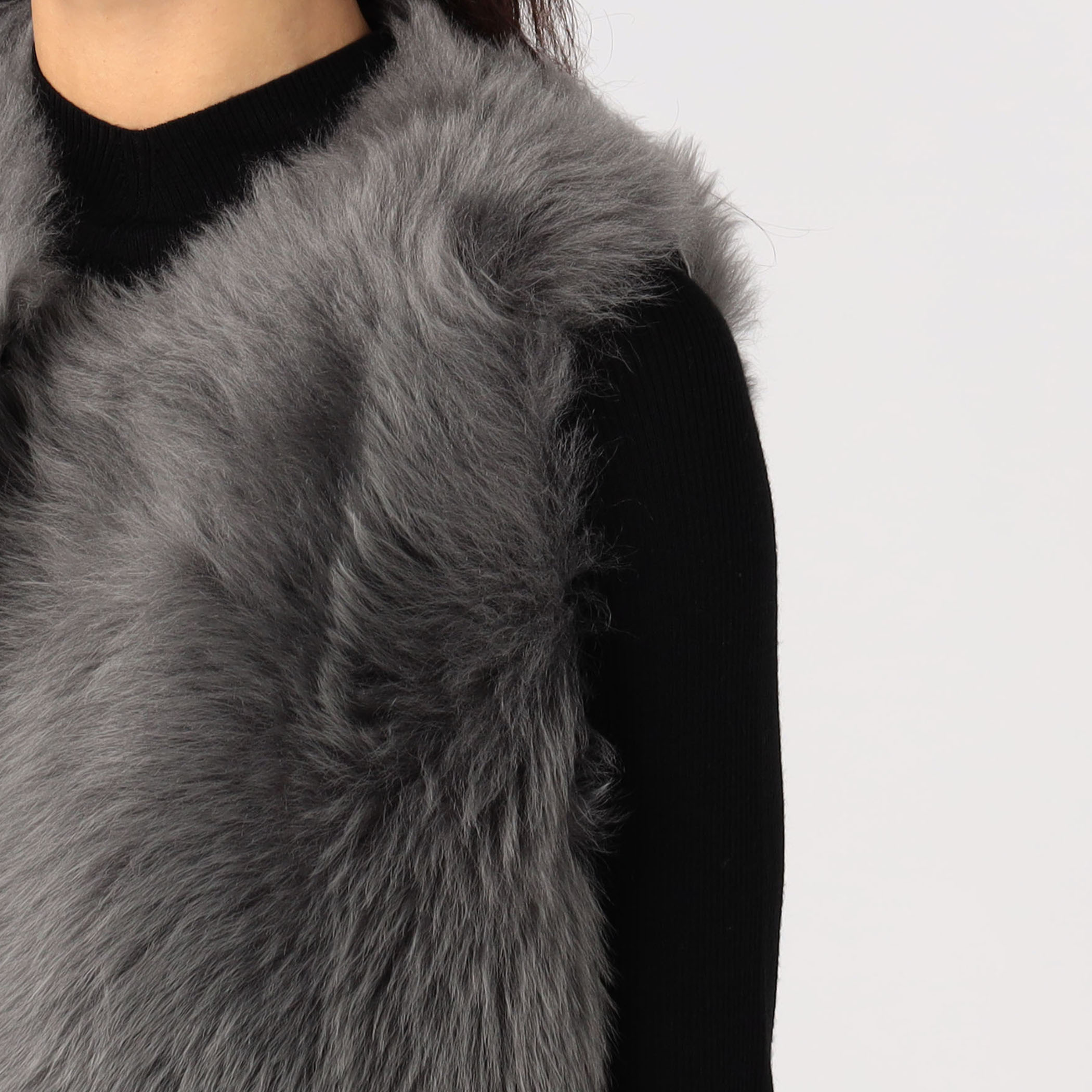 KARL DONOGHUE MIDI ムートンジレ｜トゥモローランド 公式通販