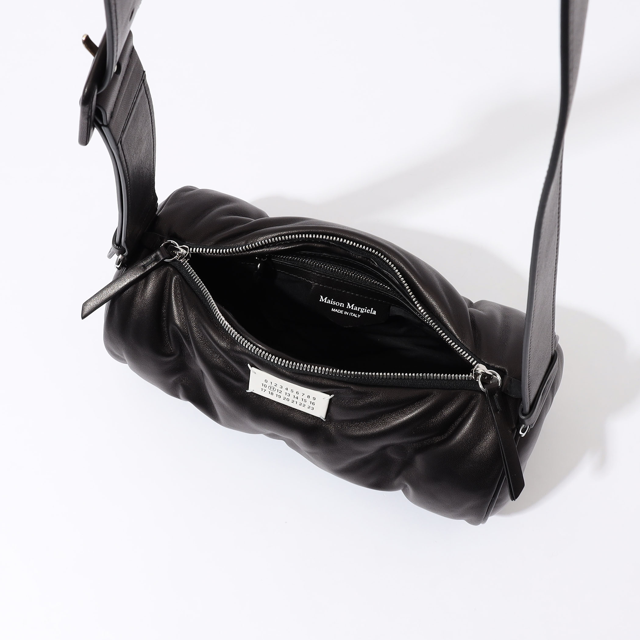 Maison Margiela GLAM SLAM PILLOW｜トゥモローランド 公式サイト