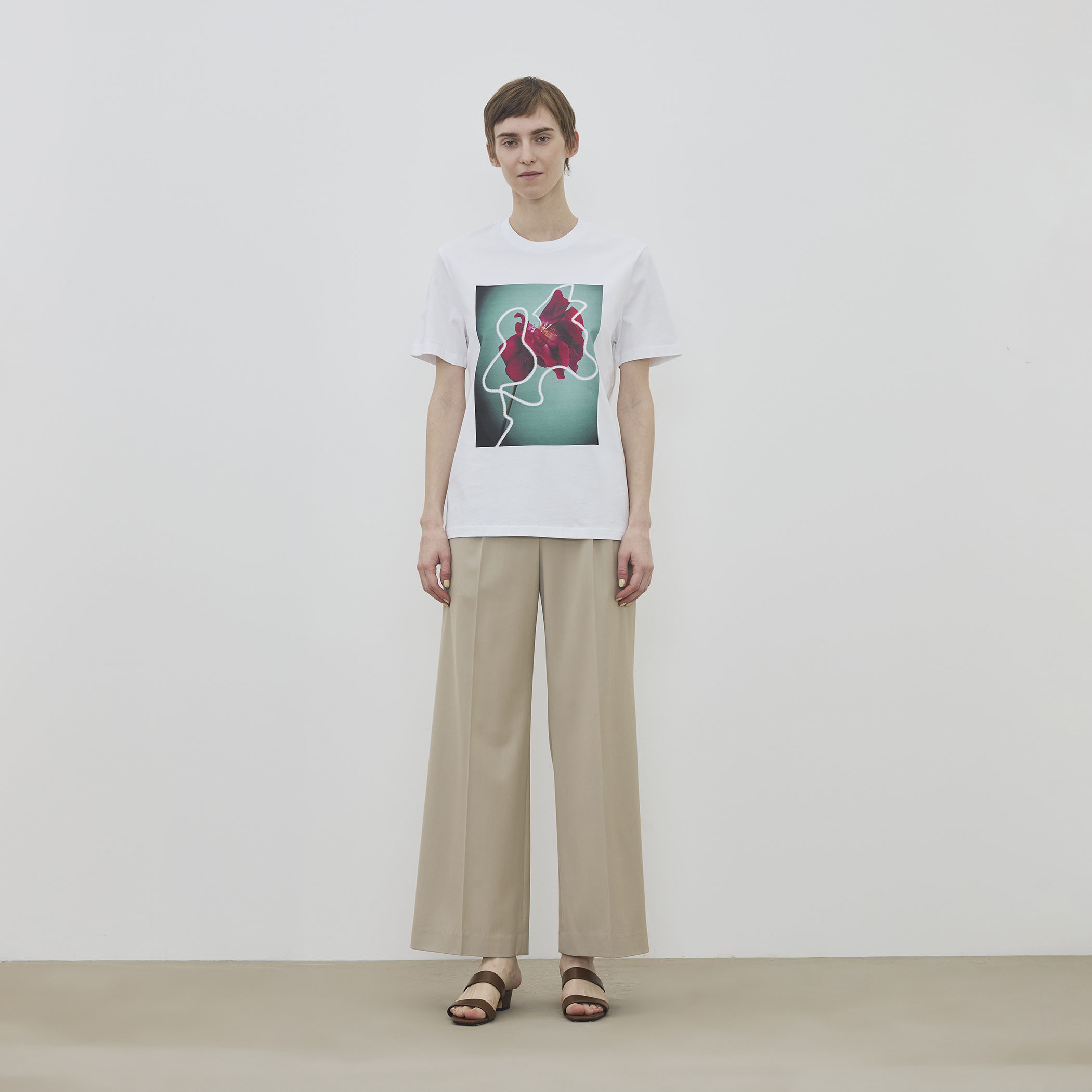 ドゥロワー別注　Drawer LISA KING　Tシャツ　　トゥモローランド LISA KING コットン ショートスリーブプルオーバー｜トゥモローランド