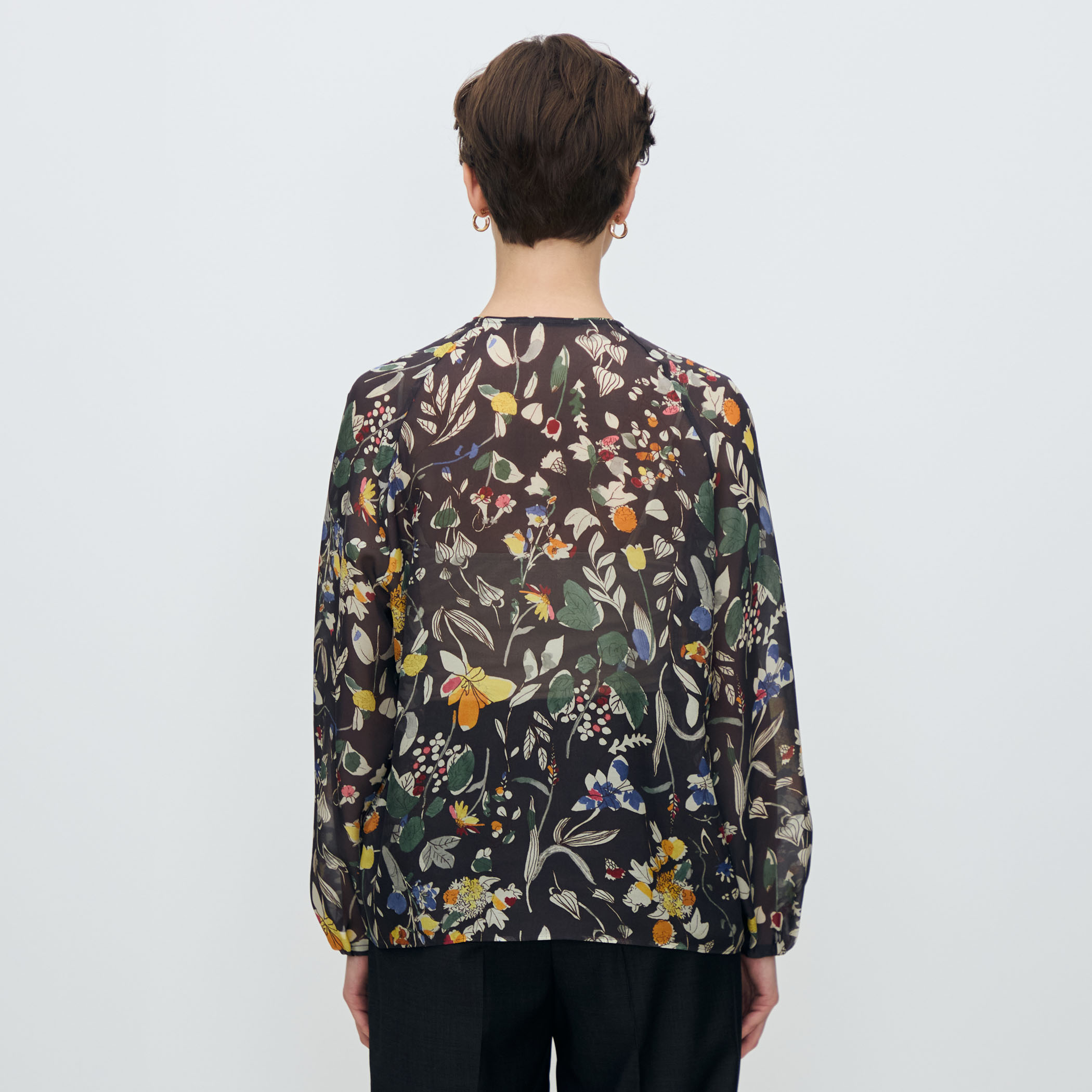 マンダフラワープリント ボウタイブラウス｜トゥモローランド 公式通販