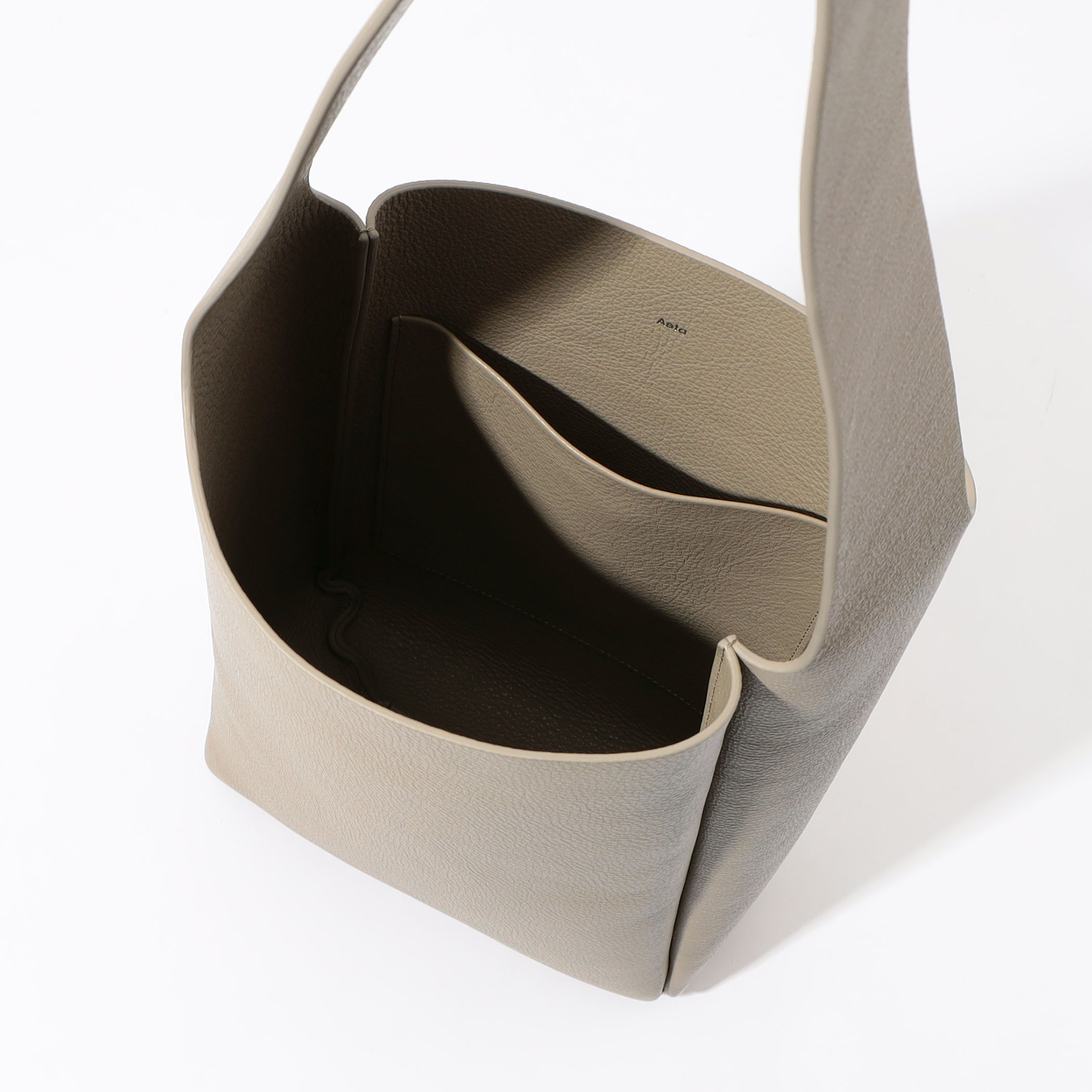 Aeta SHOULDER：S｜トゥモローランド 公式サイト