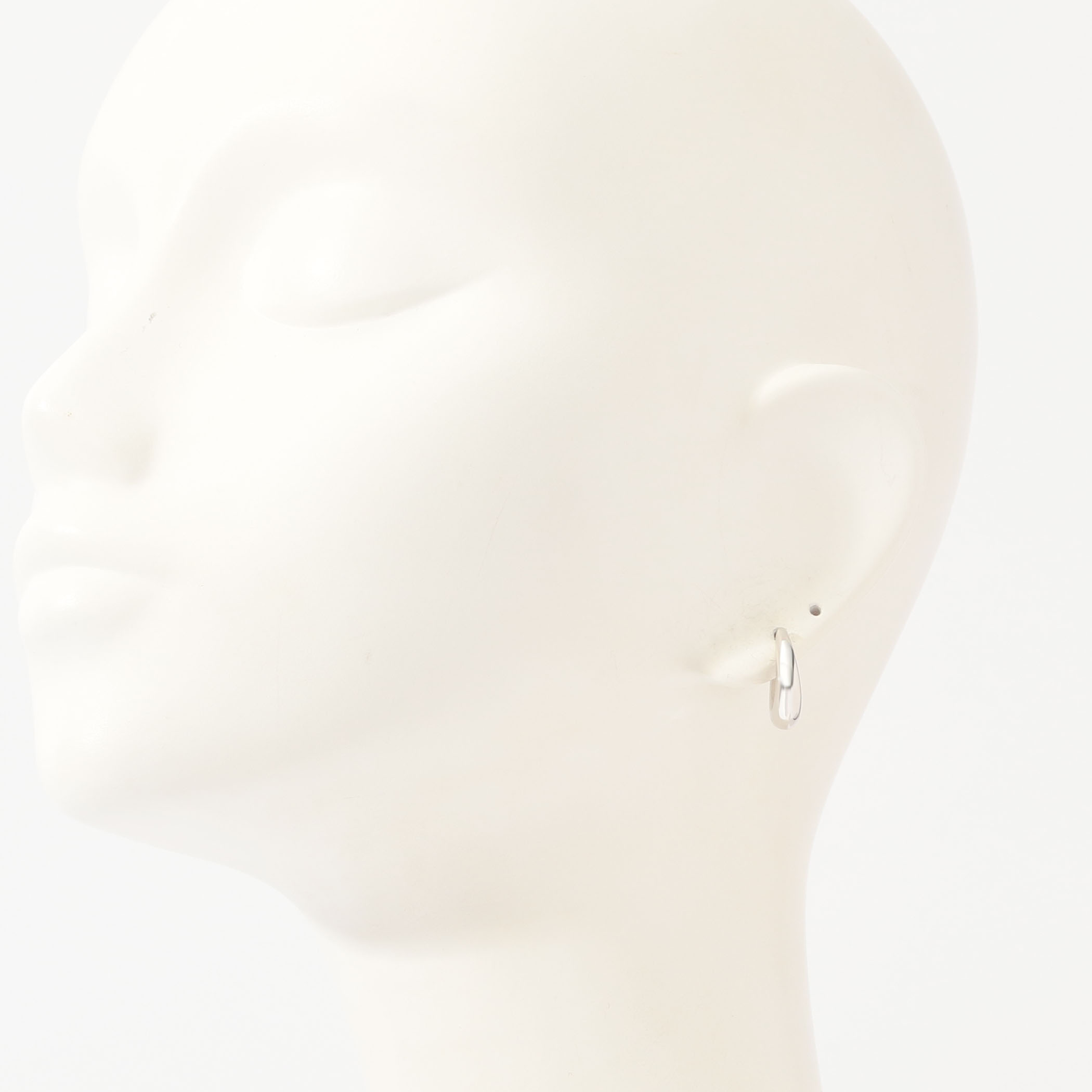 TOM WOOD Liz シルバーフープピアス｜トゥモローランド 公式通販