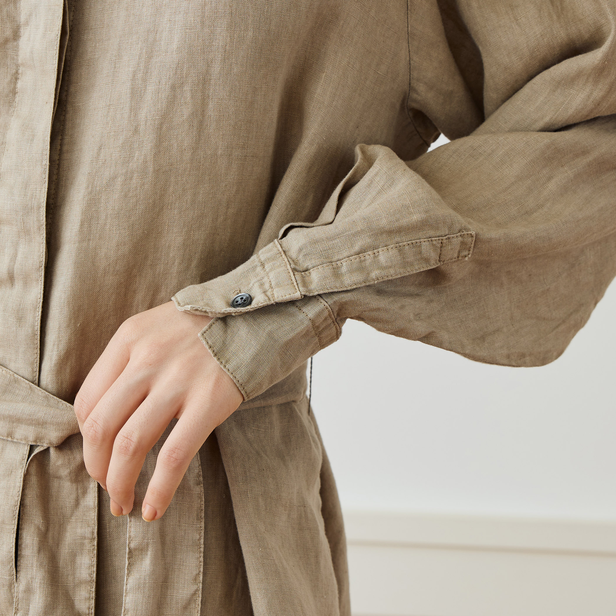 ライトウェイトリネン シャツワンピース WKO6965｜トゥモローランド