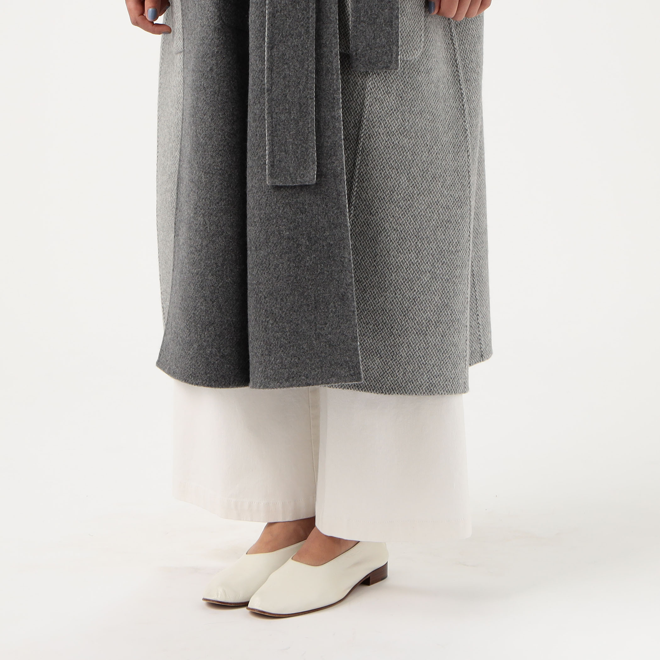 タスマニアウールダブルフェイス ノーカラーコート｜トゥモローランド