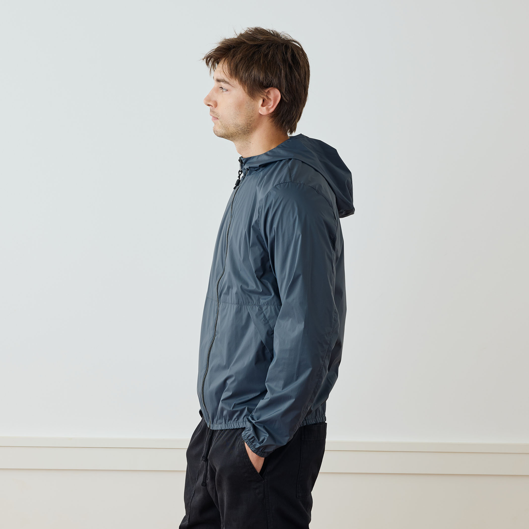 ライトウェイトナイロン フーデッドブルゾン MWRN2108