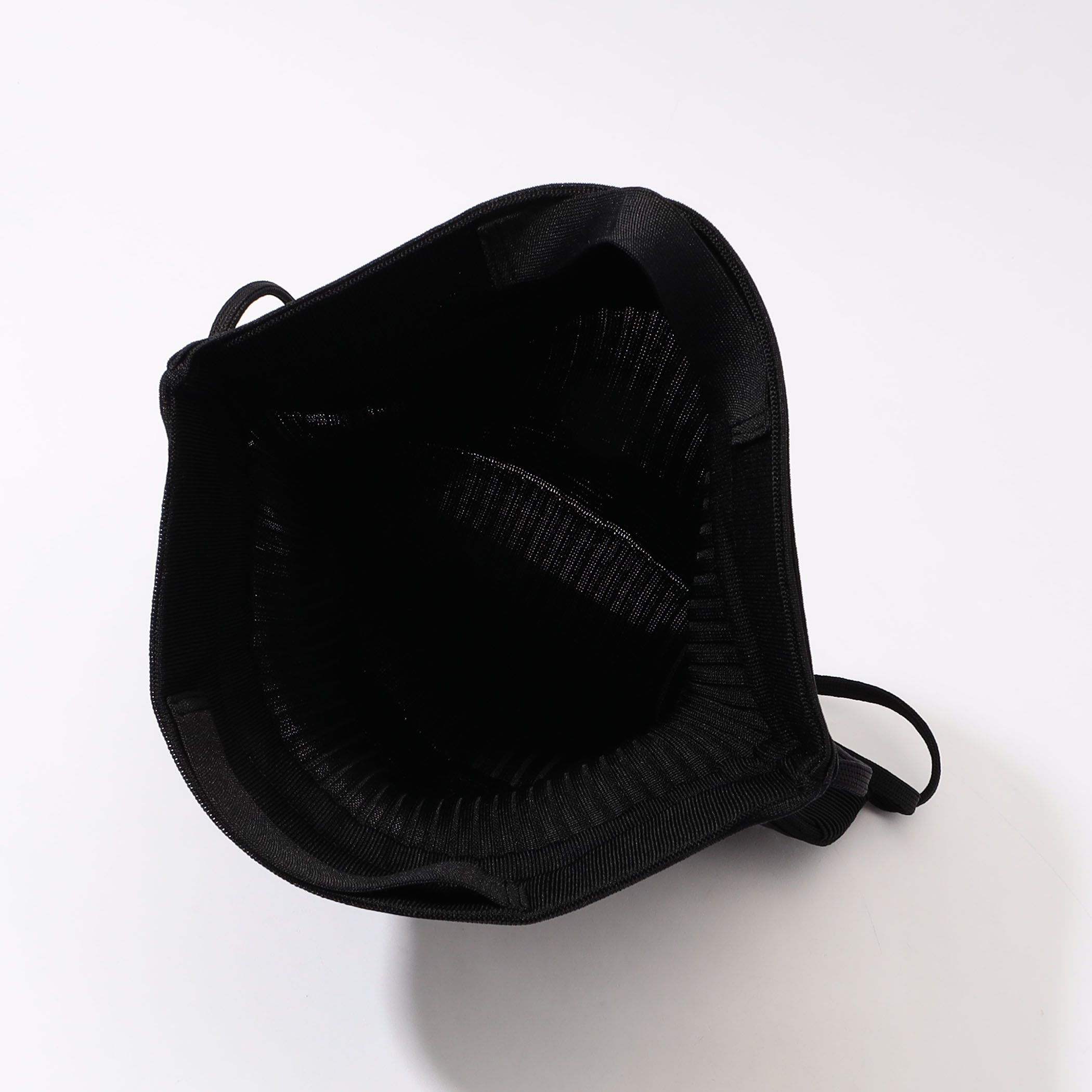 未使用 CFCL KNAPSACK CFCL】STRATA KNAPSACK - メルカリ