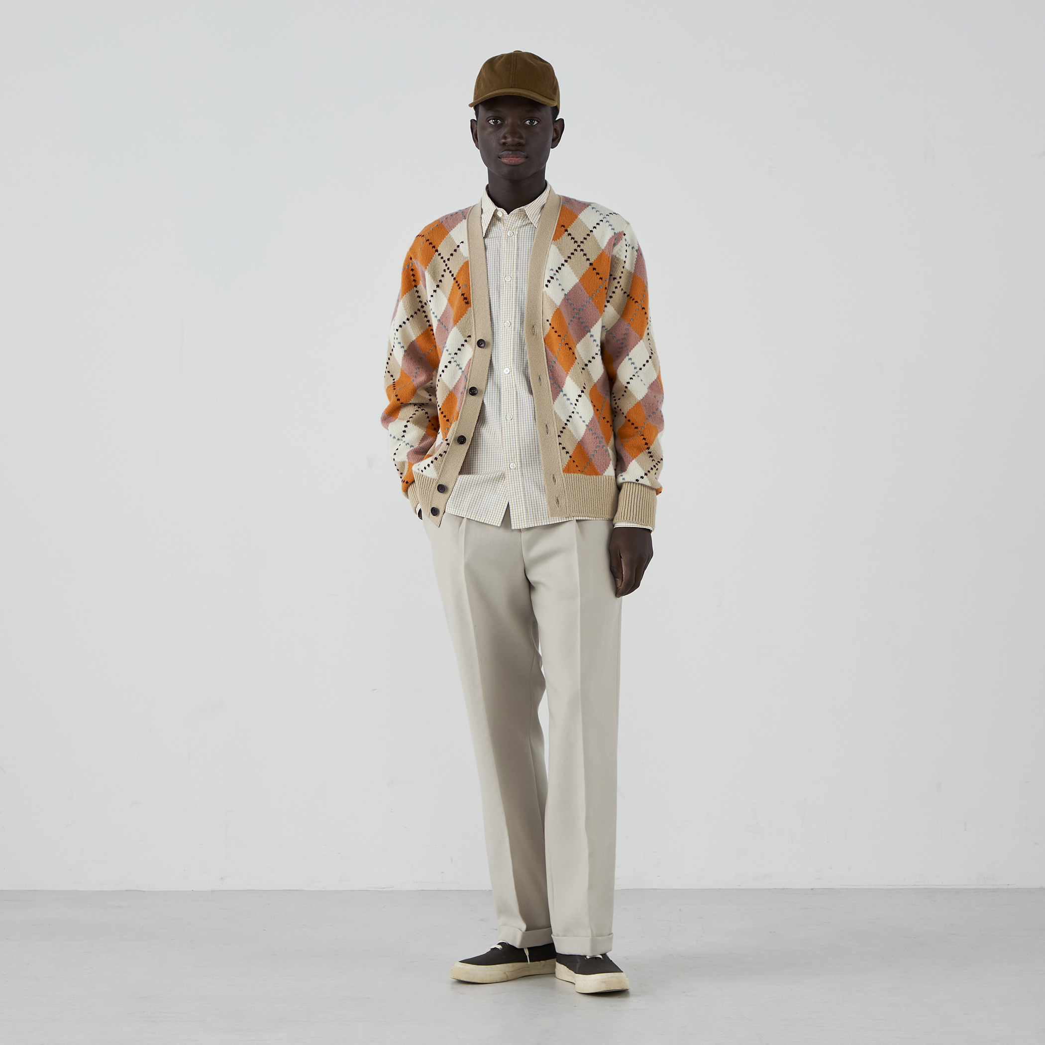 極美品✨ 2万 tumugu: ラムウールラグランニットカーディガン スリット 楽天市場】tumugu ツムグ ラムウール ラグラン ニット カーディガン