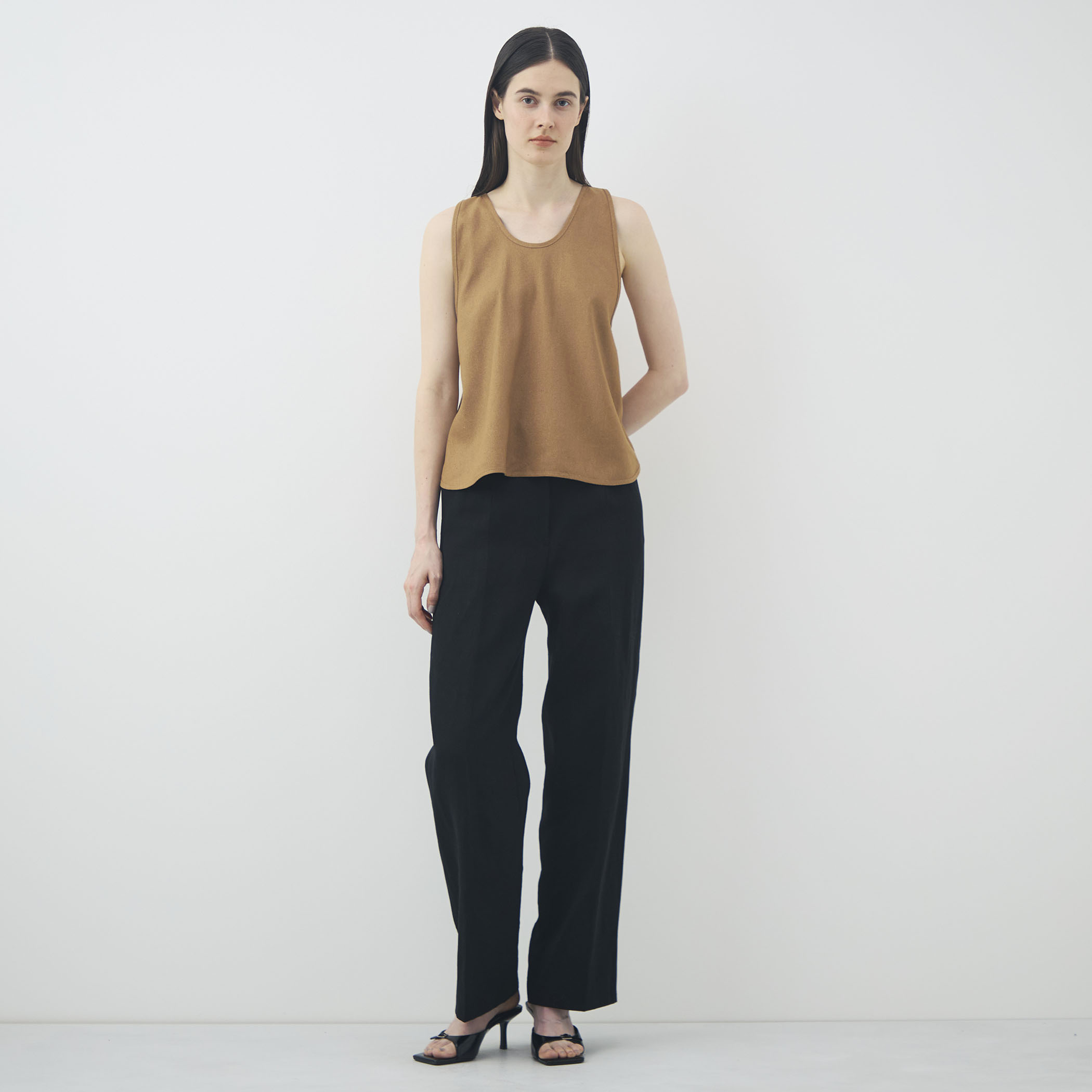 BASERANGE APRON TOP｜トゥモローランド 公式サイト