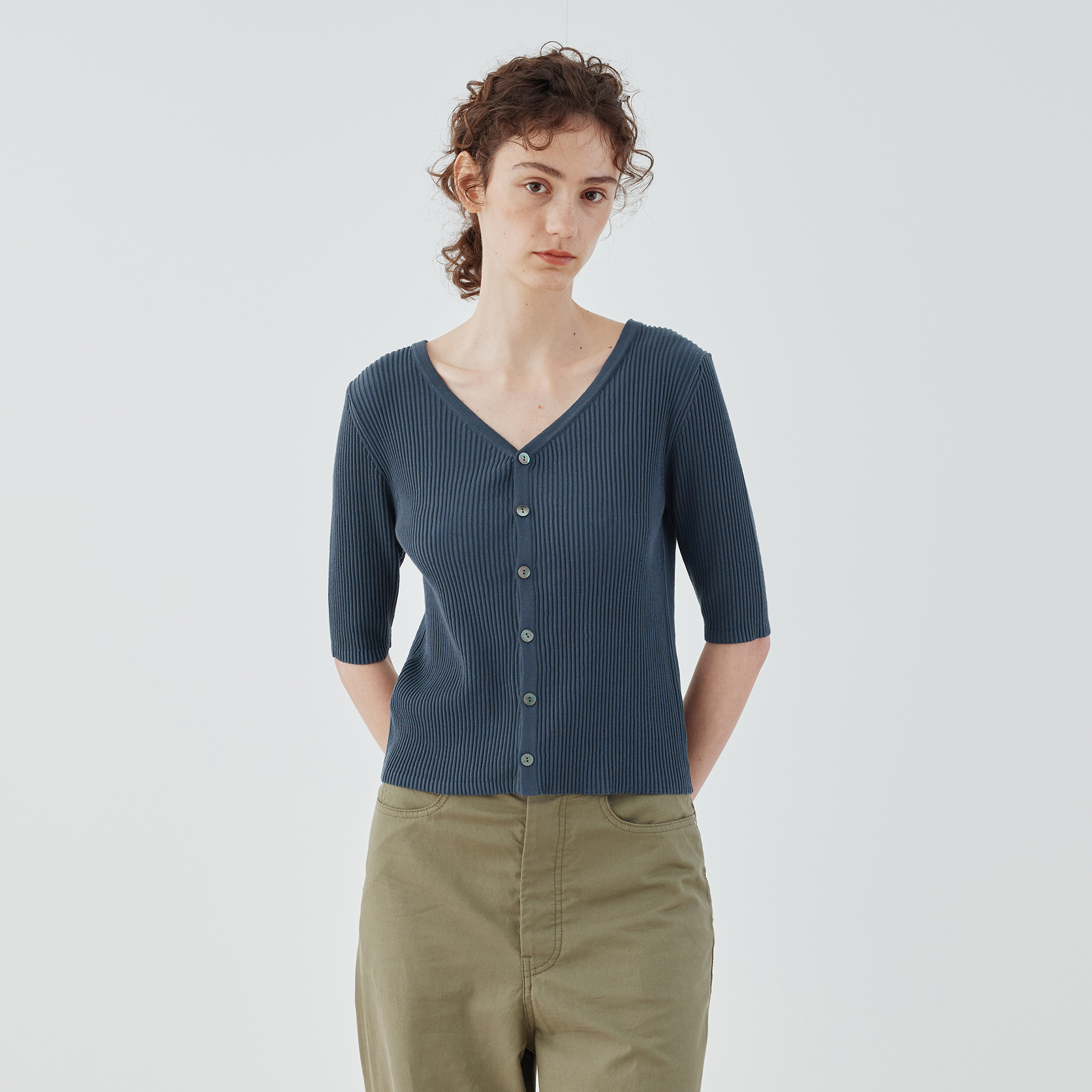 iteme3feade606cc11f0bfb20242ac