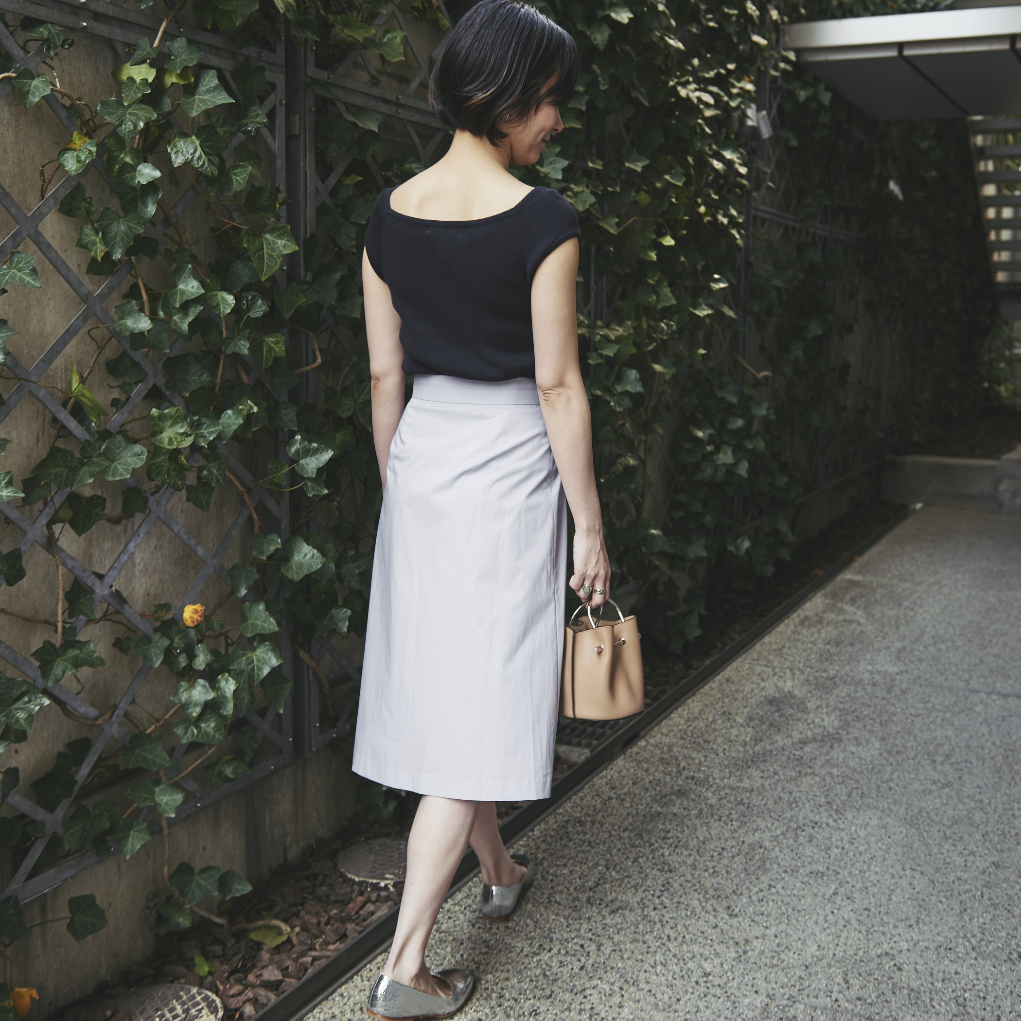 コットン アシンメトリーフレアスカート｜トゥモローランド 公式通販