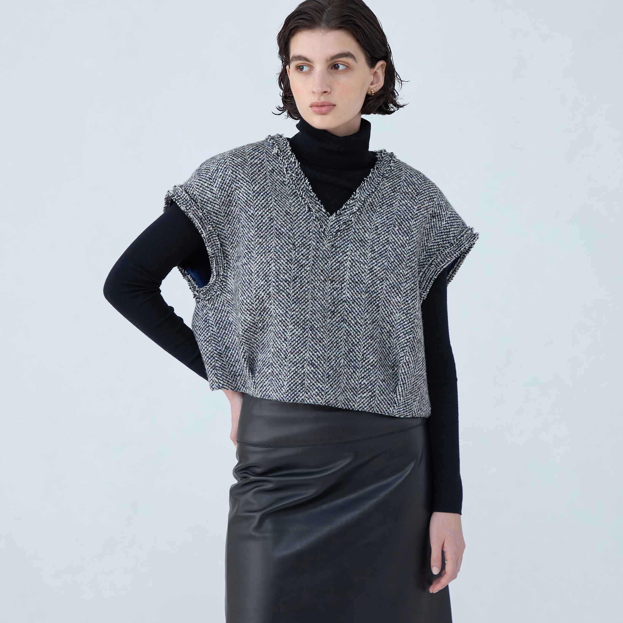 TOMORROWLANDトゥモローランドスパンコールヘリンボーンフロンタブルジレ スパンコールヘリンボーン フロンタブルジレ｜トゥモローランド 公式通販