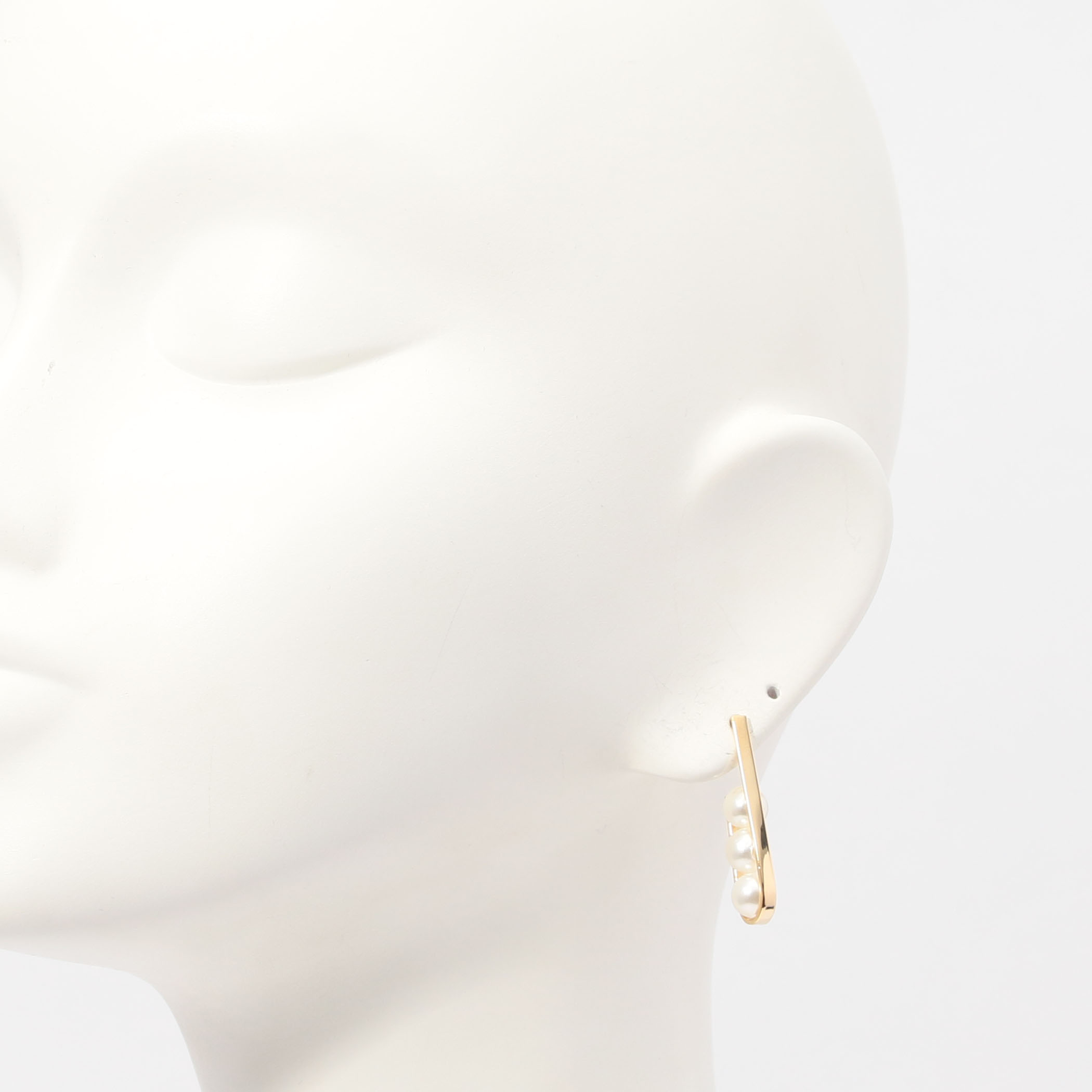 【別注】januka×TOMORROWLAND バロックパールピアス 別注】januka×TOMORROWLAND バロックパールピアス